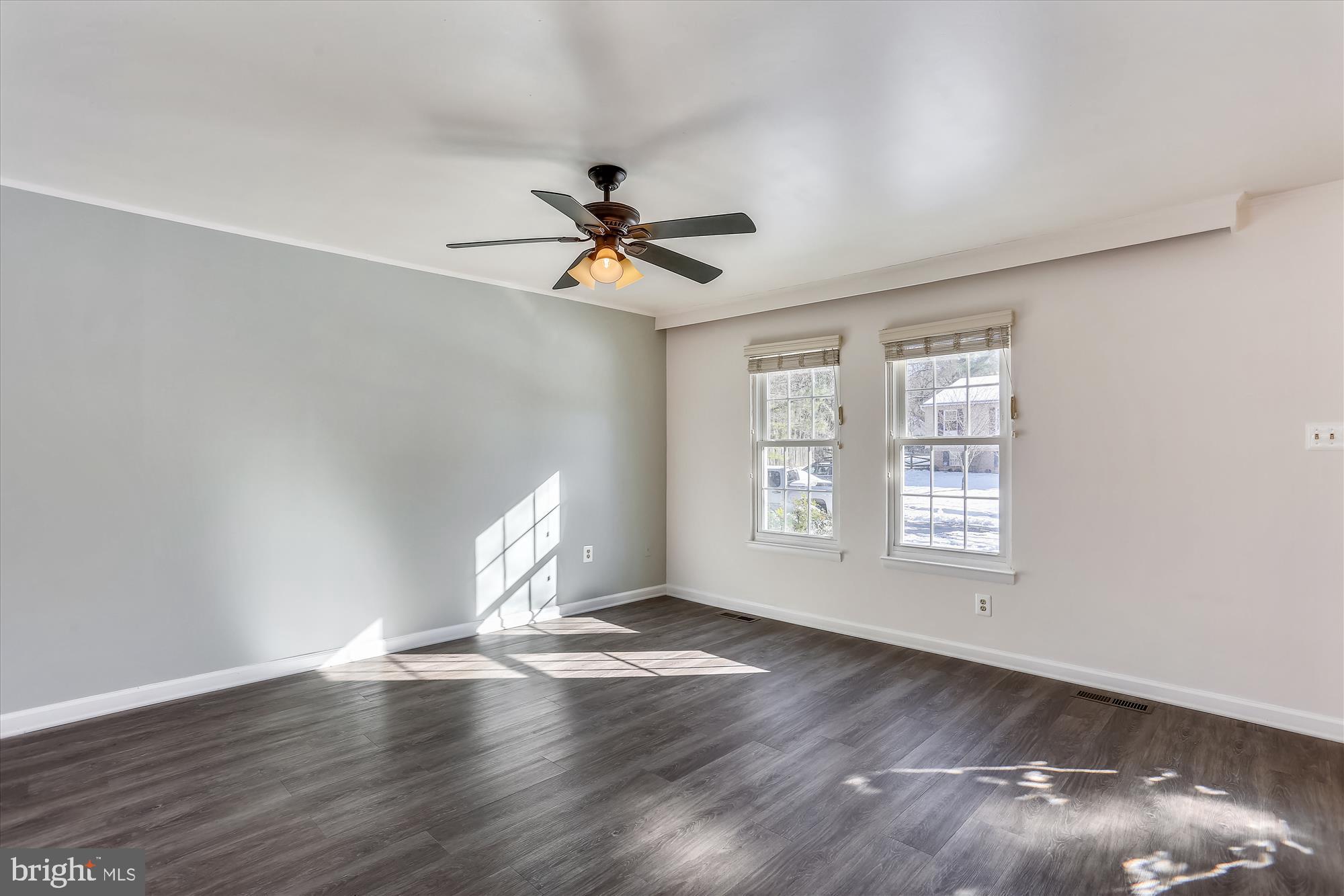 FLOWER HILL - Residential