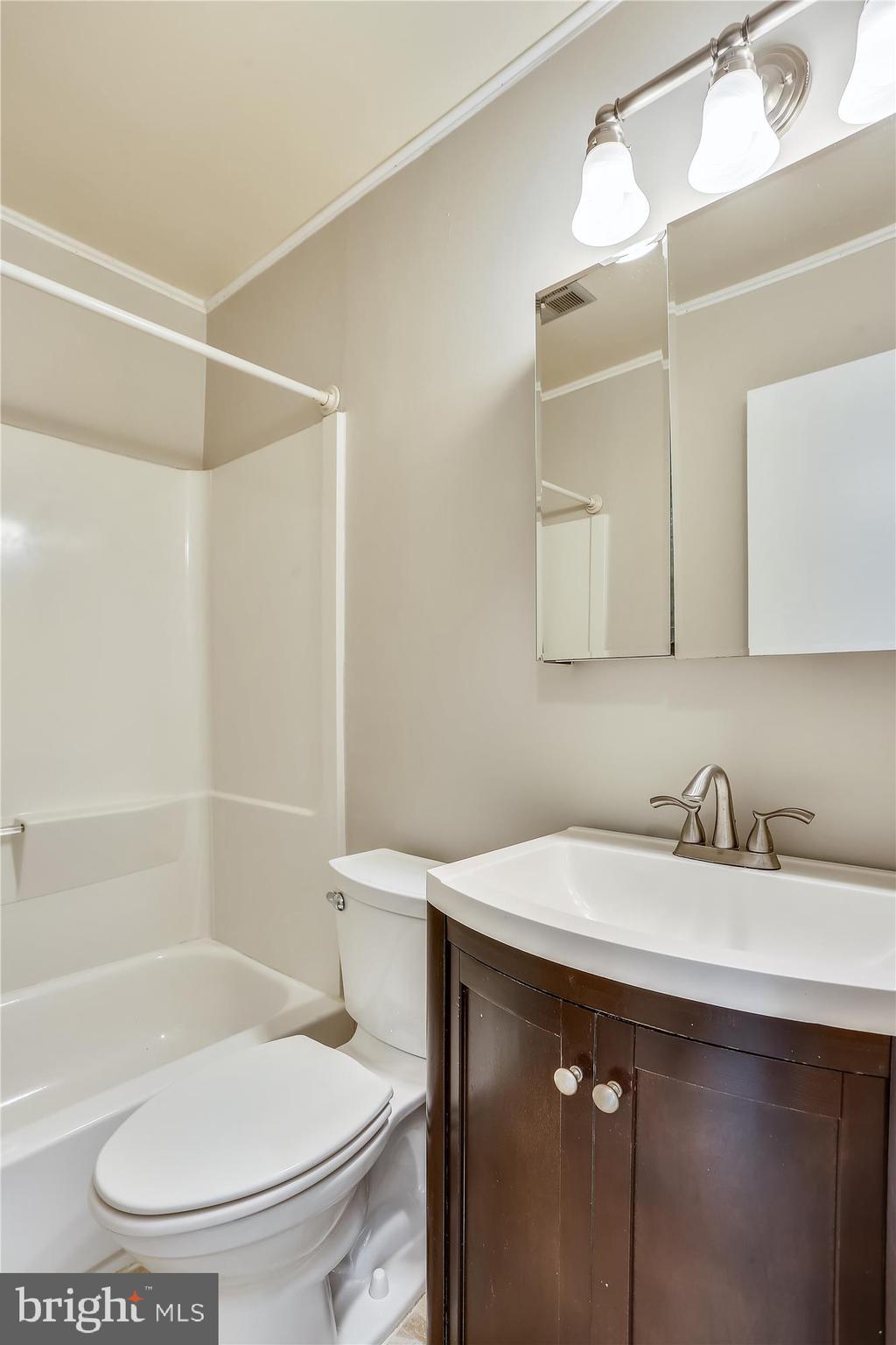 FLOWER HILL - Residential