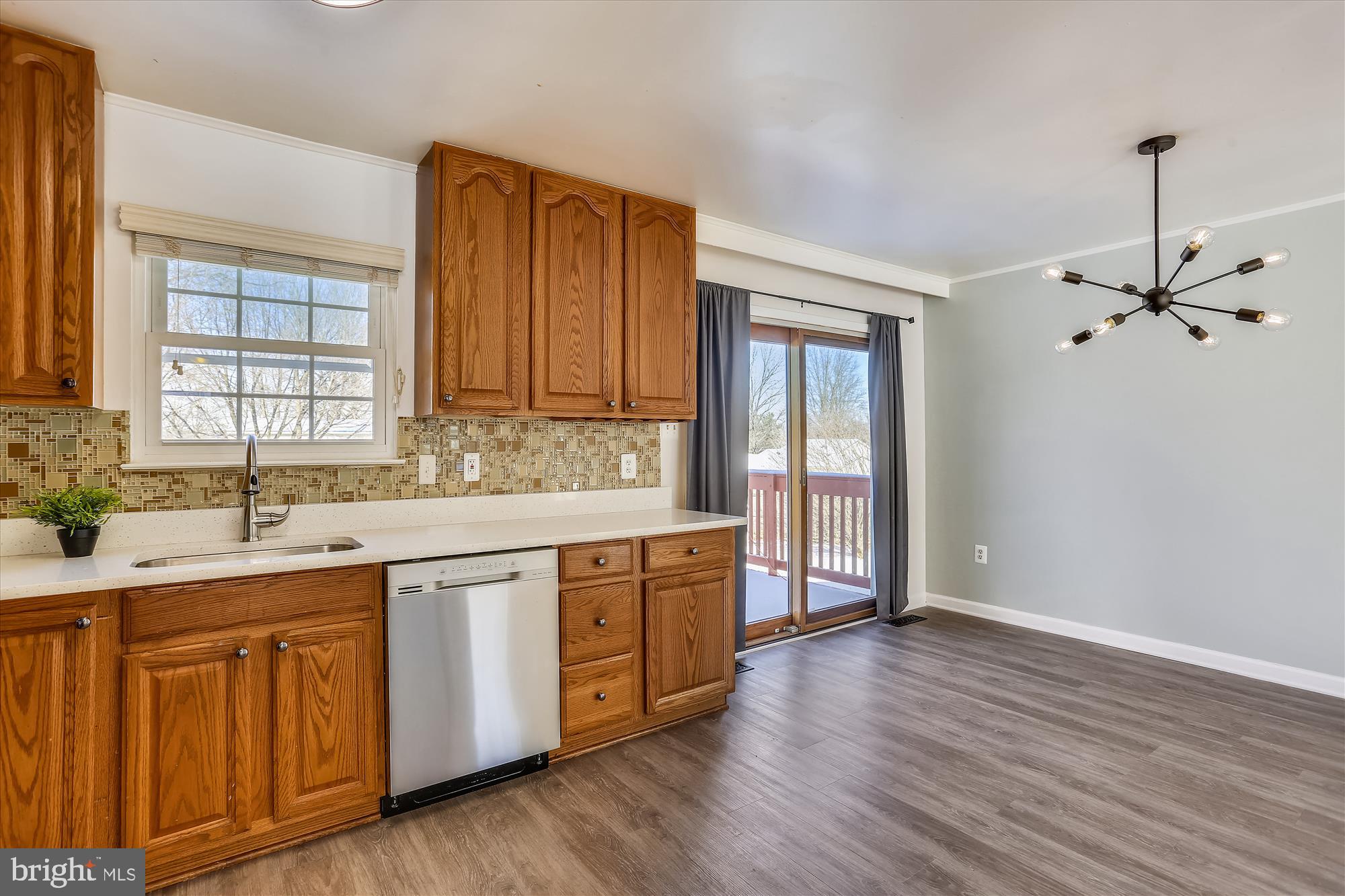 FLOWER HILL - Residential