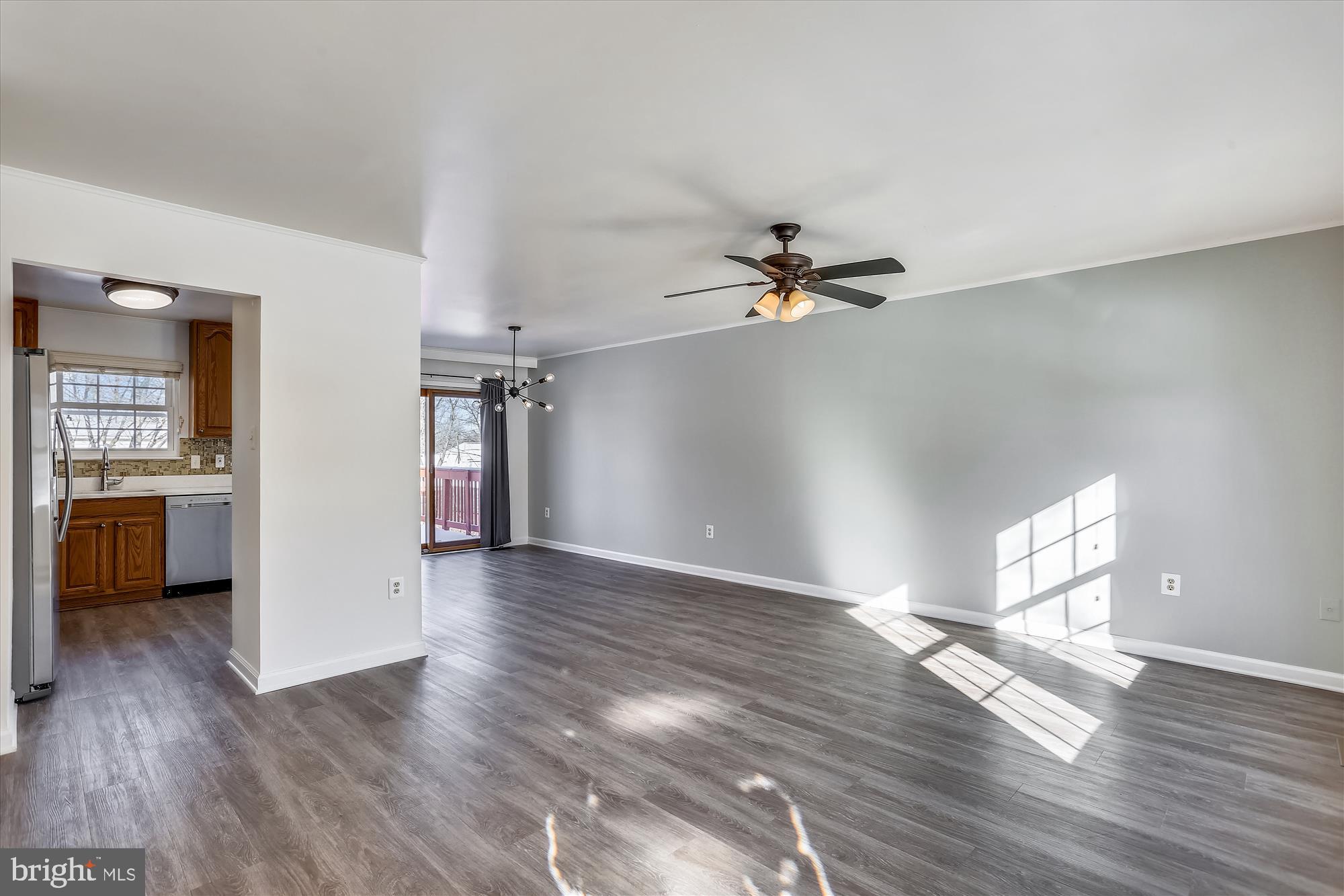 FLOWER HILL - Residential