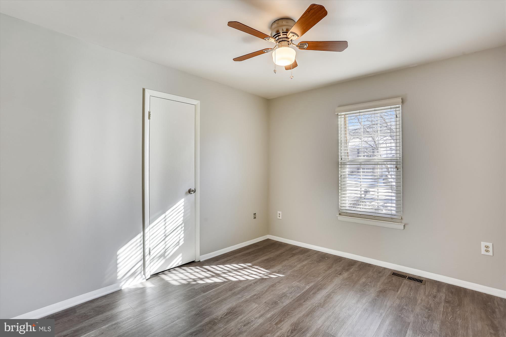 FLOWER HILL - Residential