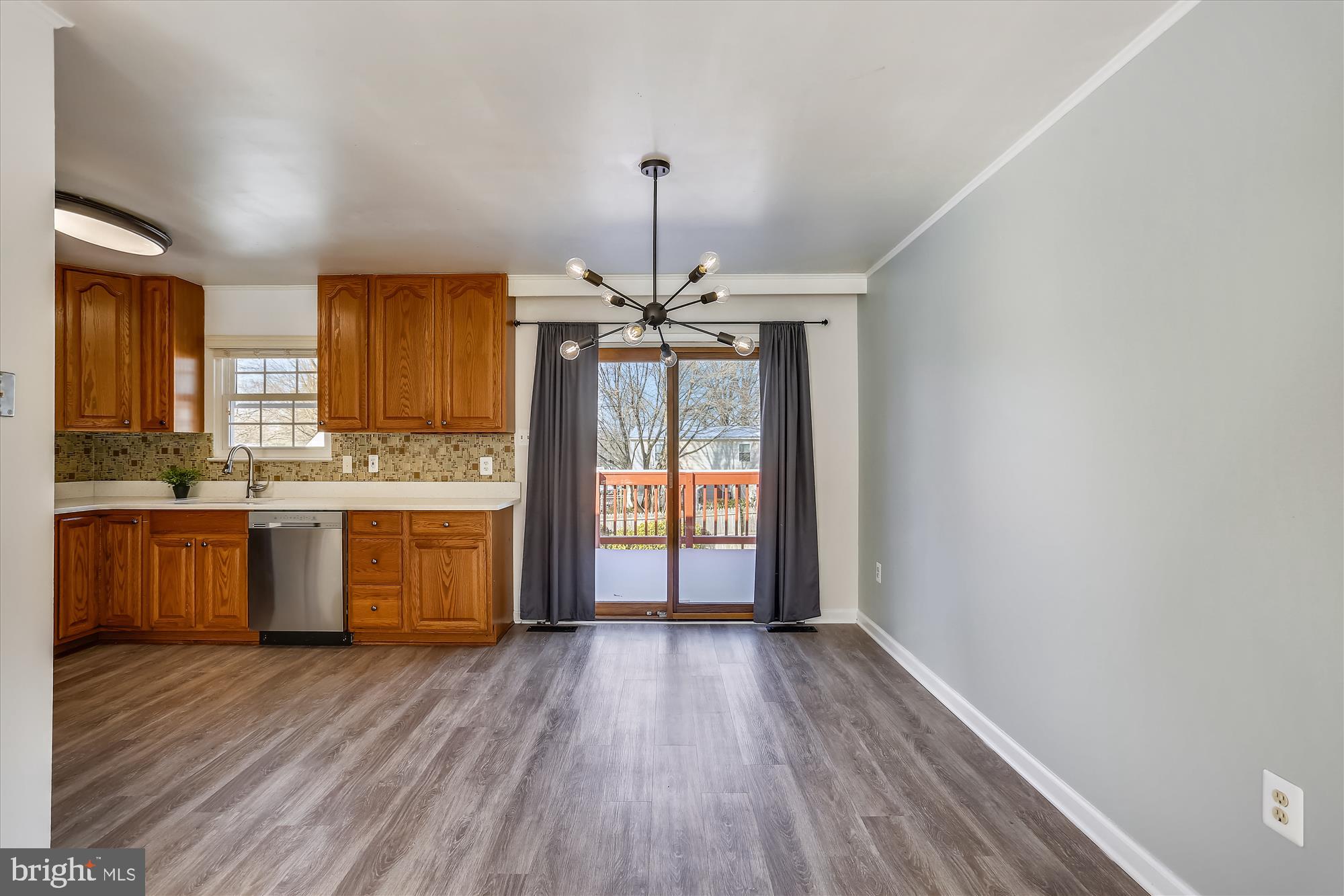 FLOWER HILL - Residential