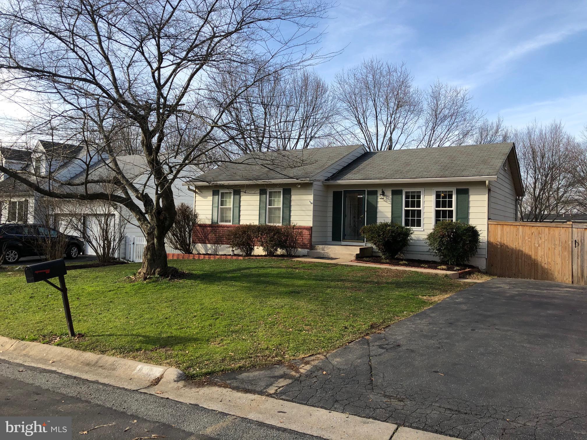 FLOWER HILL - Residential