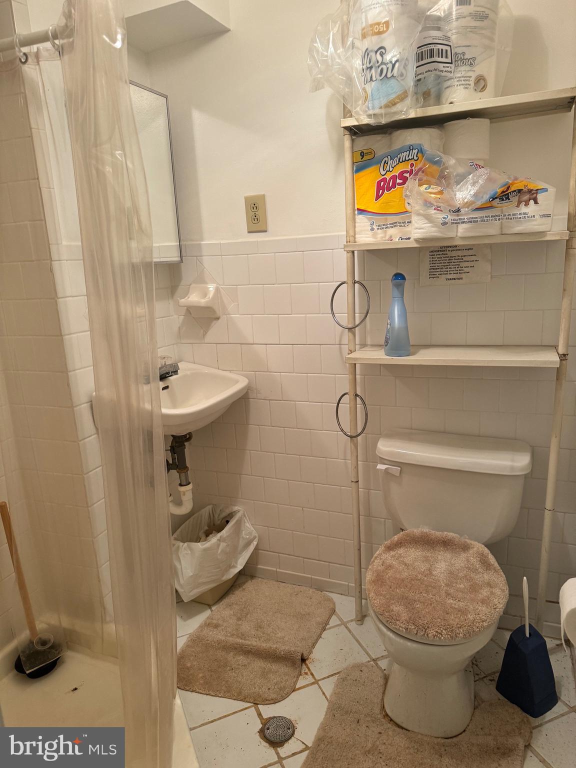 CAPITAL ESTATES - Residential