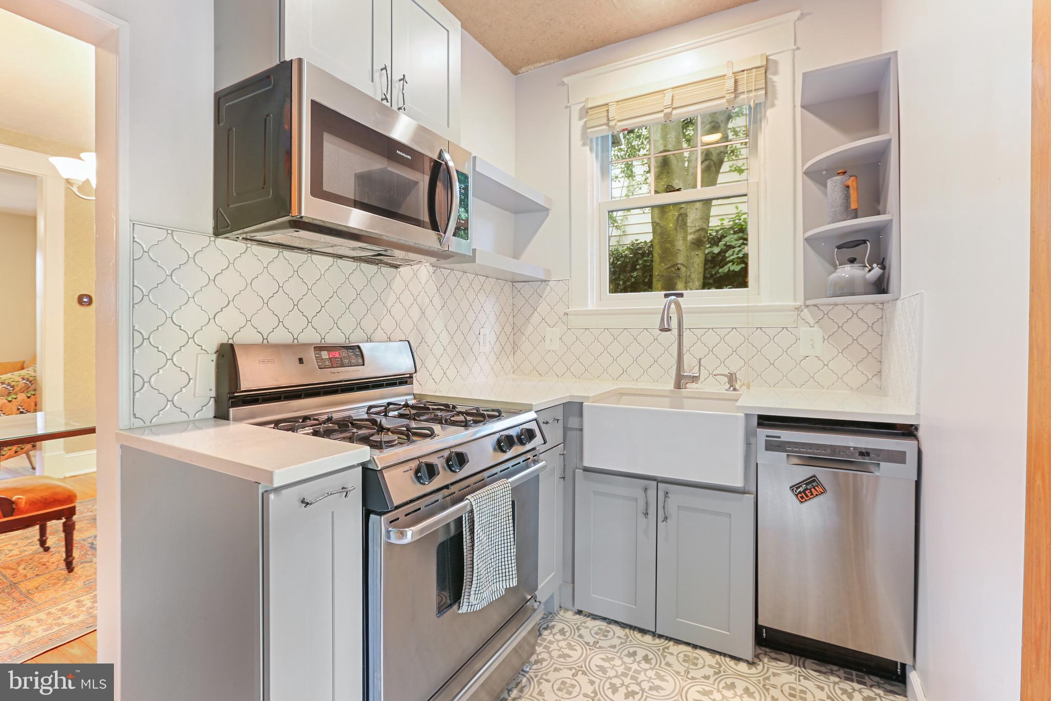 LAURAVILLE HISTORIC DISTRICT - Residential