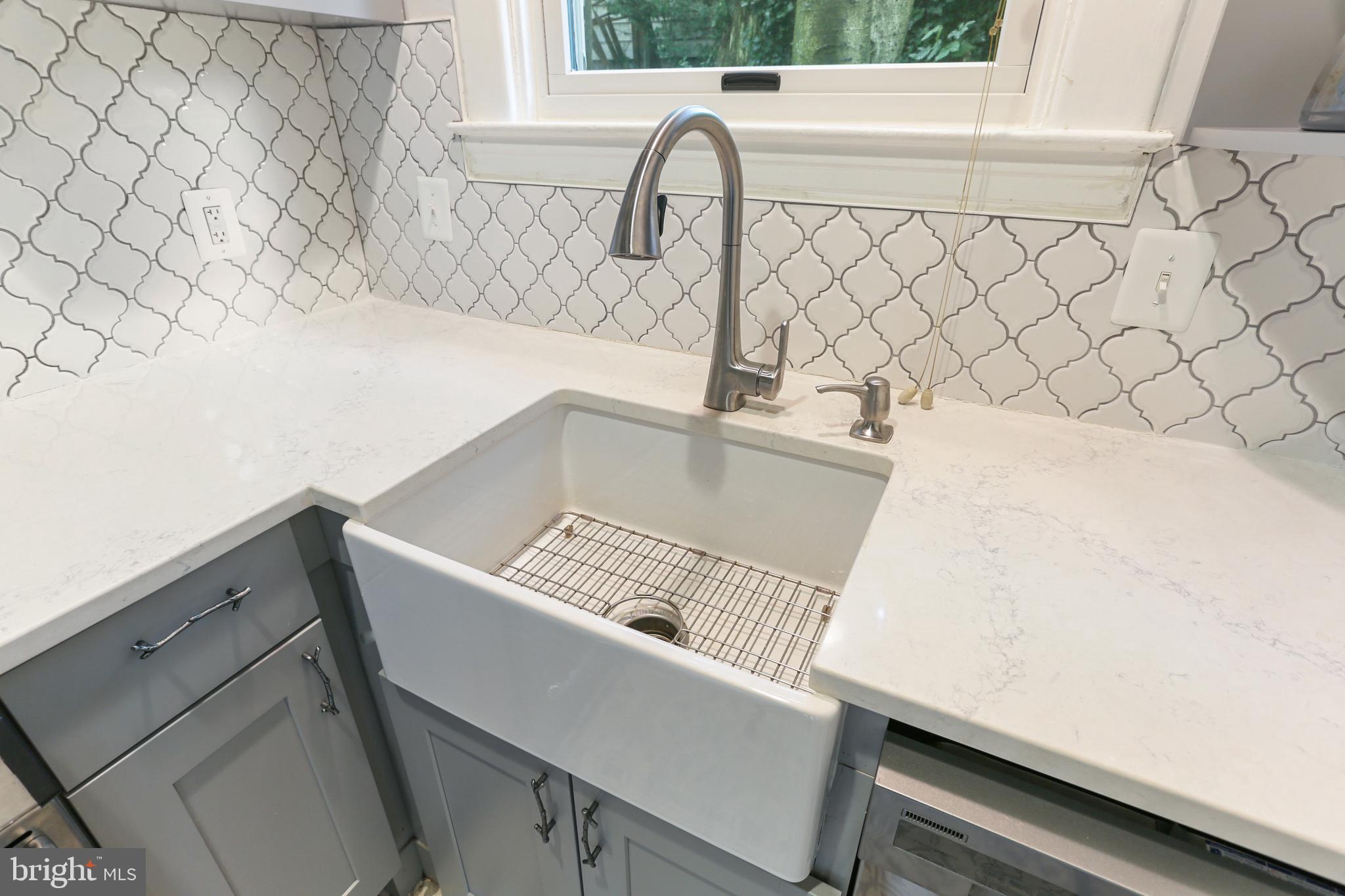 LAURAVILLE HISTORIC DISTRICT - Residential