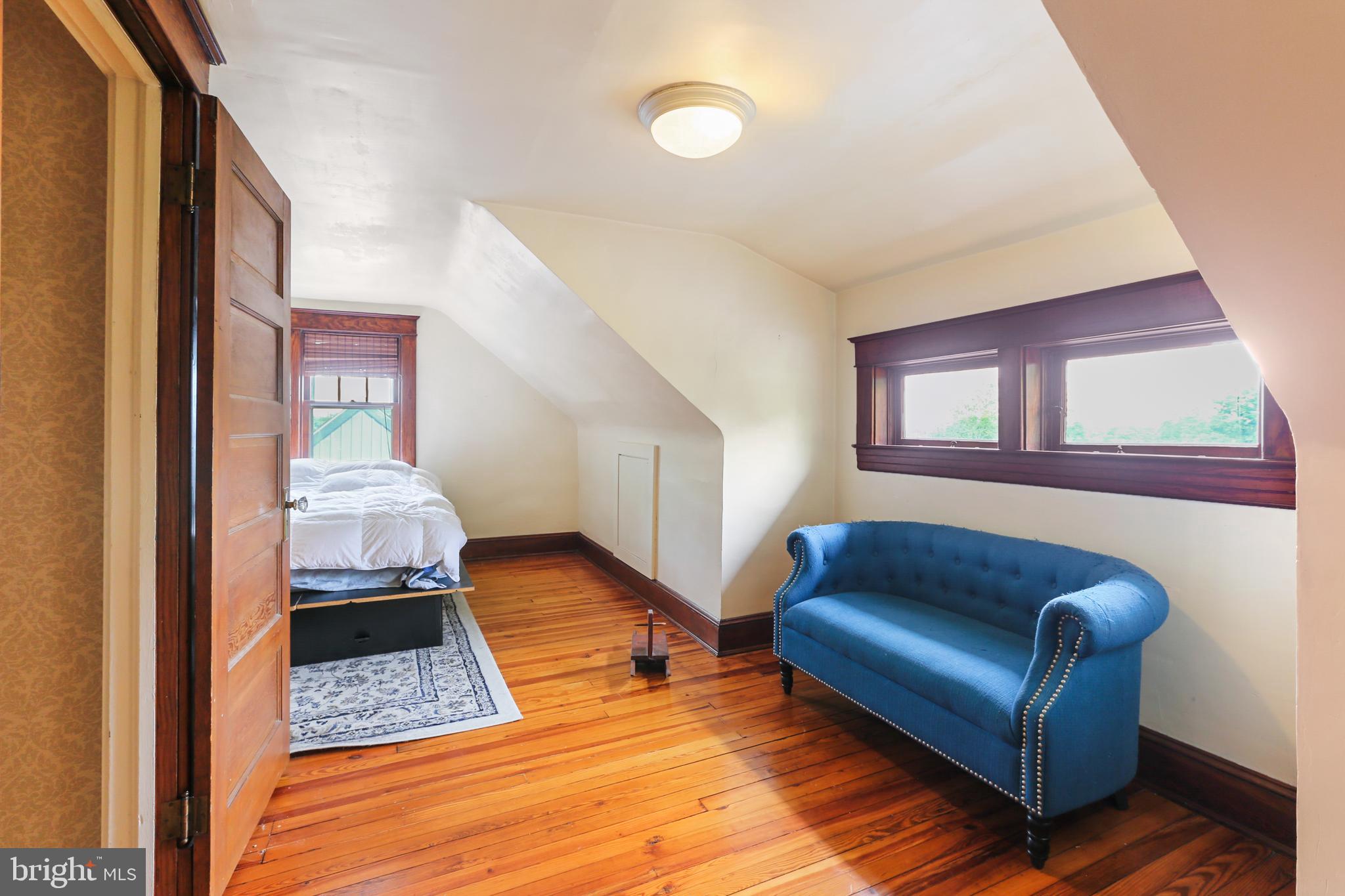 LAURAVILLE HISTORIC DISTRICT - Residential