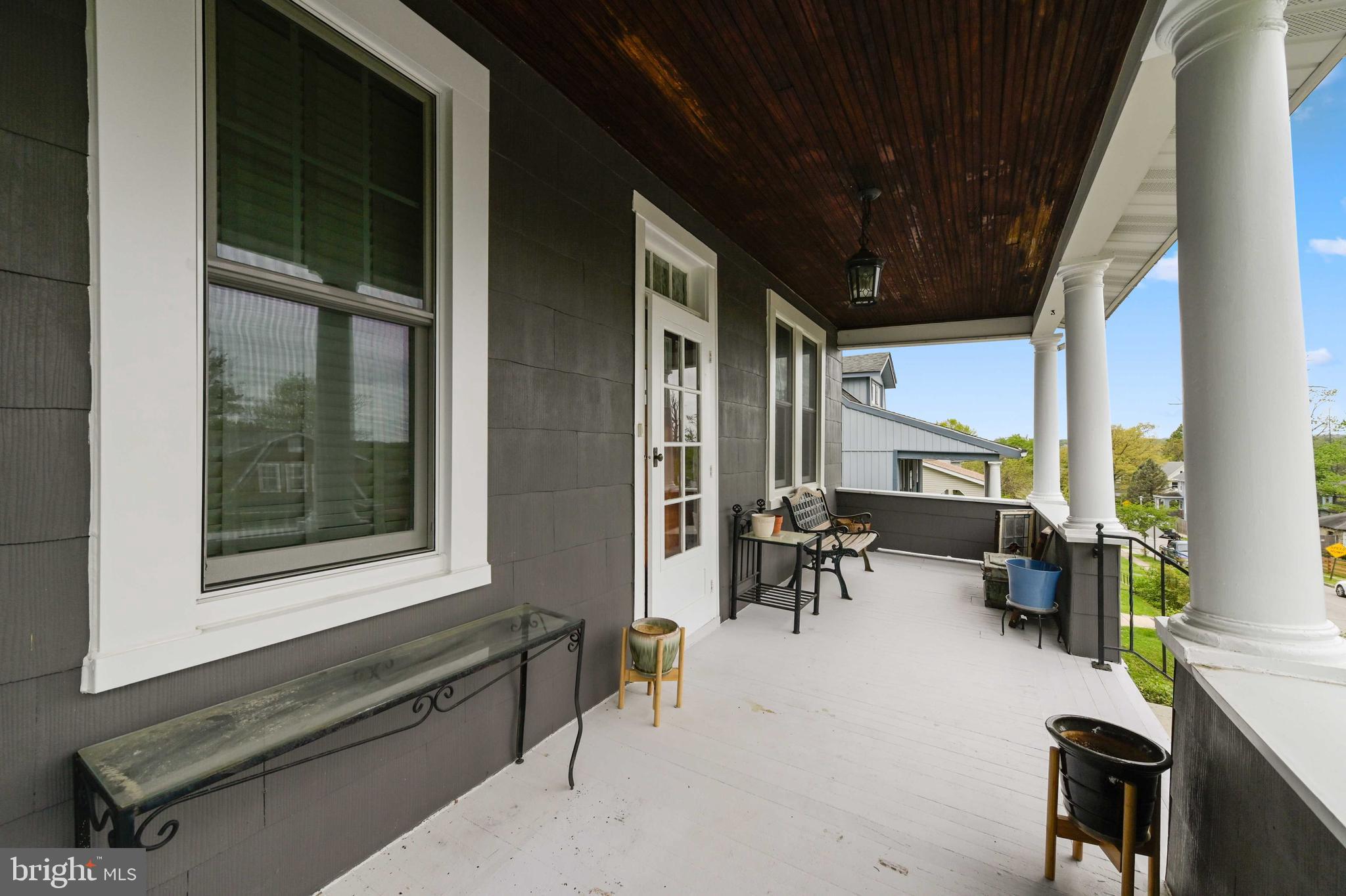 LAURAVILLE HISTORIC DISTRICT - Residential