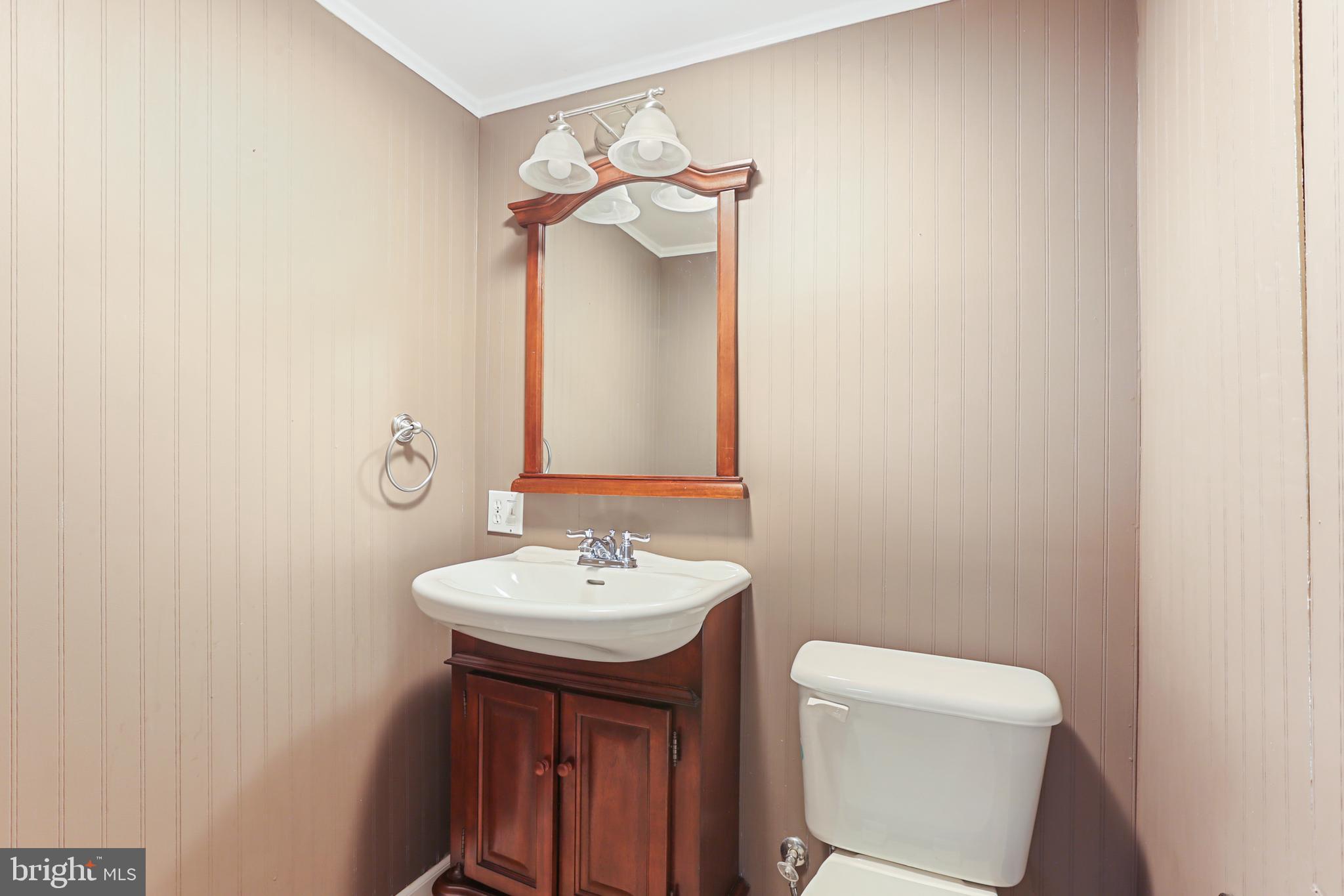 LAURAVILLE HISTORIC DISTRICT - Residential