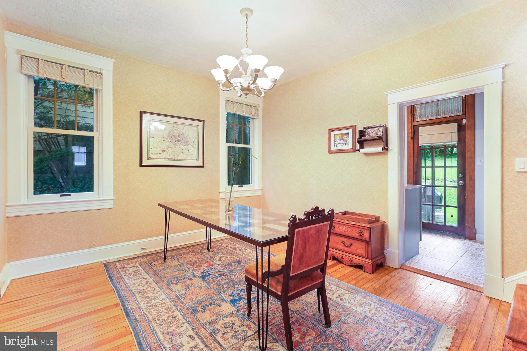 LAURAVILLE HISTORIC DISTRICT - Residential