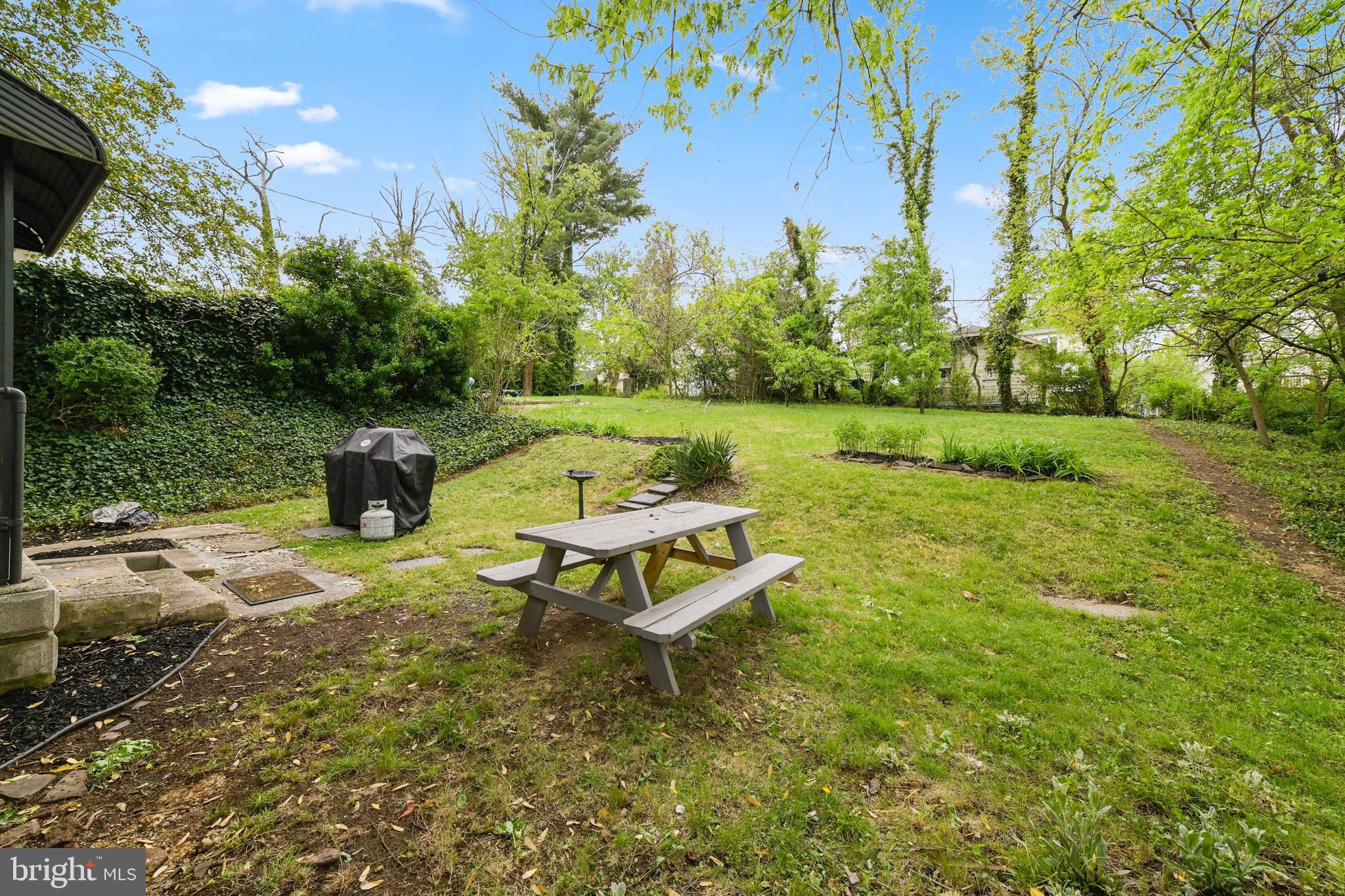 LAURAVILLE HISTORIC DISTRICT - Residential