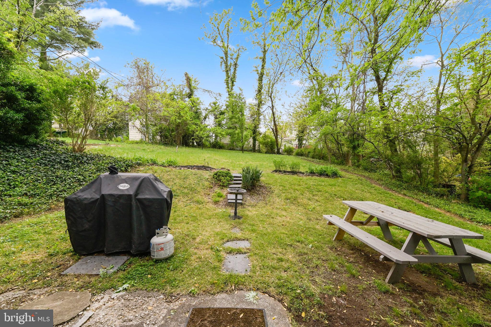 LAURAVILLE HISTORIC DISTRICT - Residential