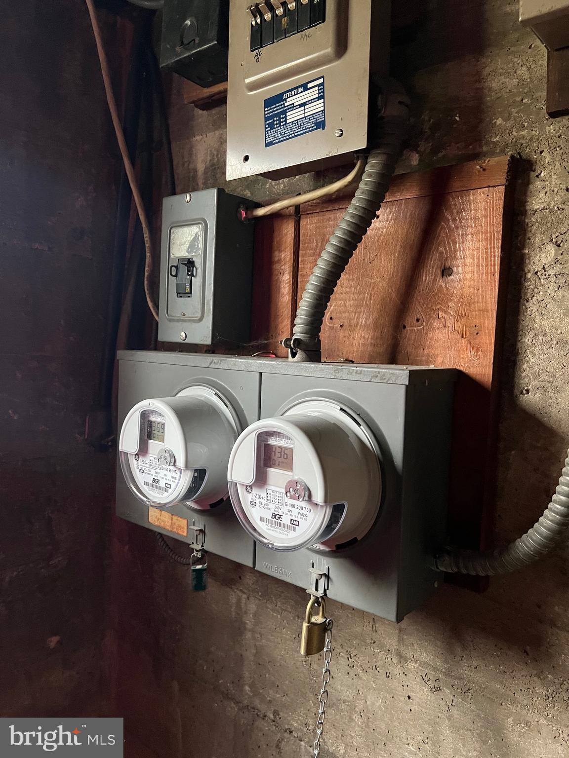 WEST ARLINGTON - Residential