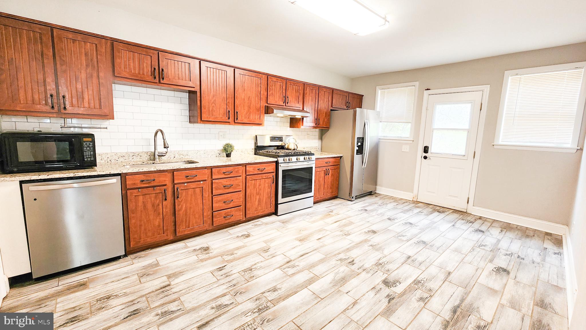 LAURAVILLE HISTORIC DISTRICT - Residential