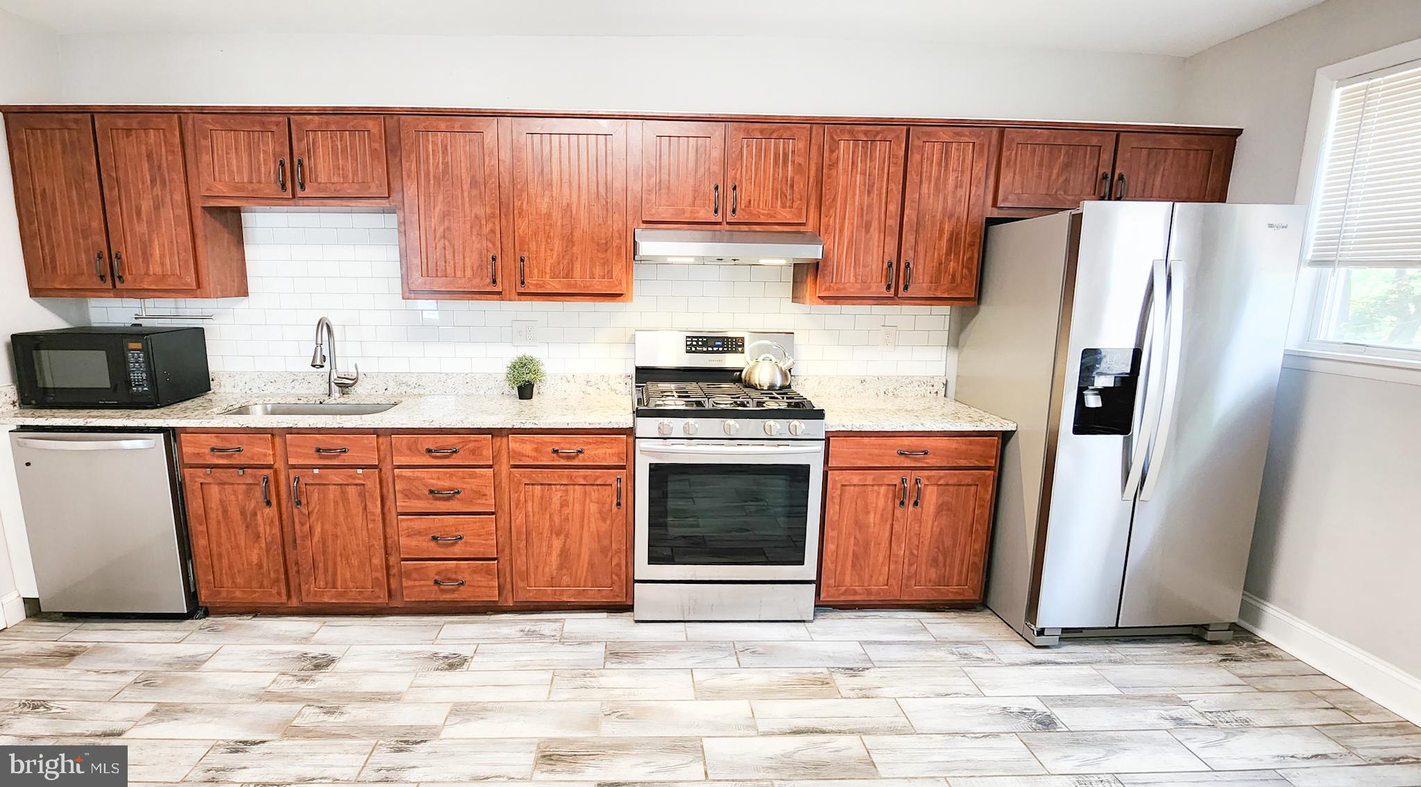 LAURAVILLE HISTORIC DISTRICT - Residential