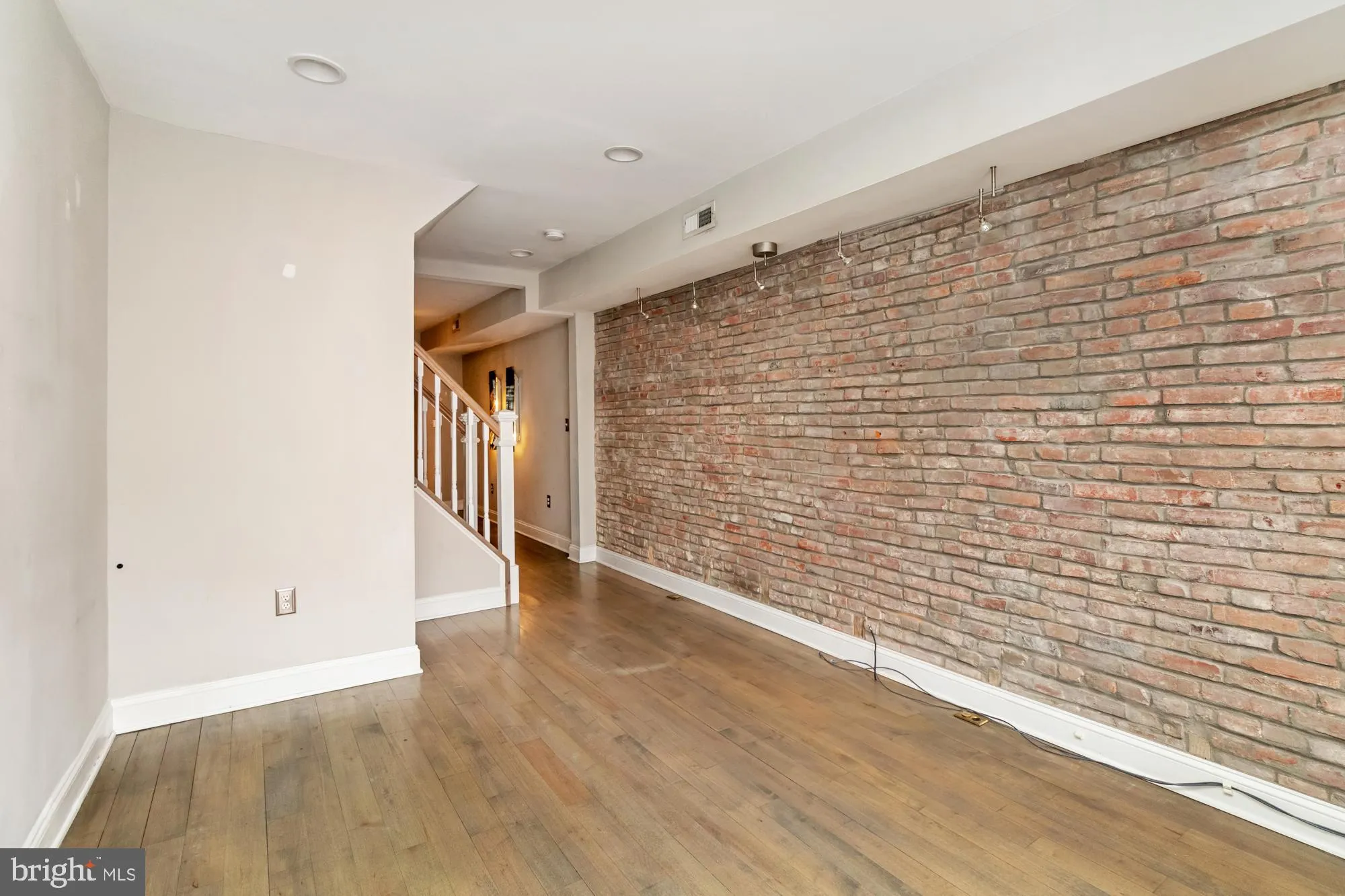 Baltimore, Maryland 21230, United States, 3 Bedrooms Bedrooms, ,4 BathroomsBathrooms,Residential,Active,52162