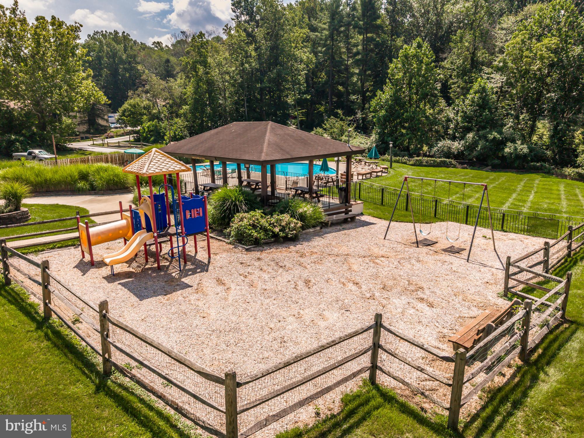 PAINTERS CROSSING - Residential