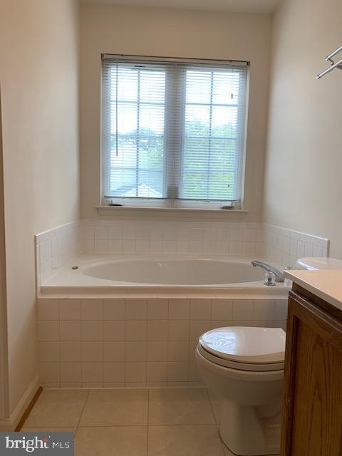 STAFFORD LAKES VILLAGE - Residential Lease