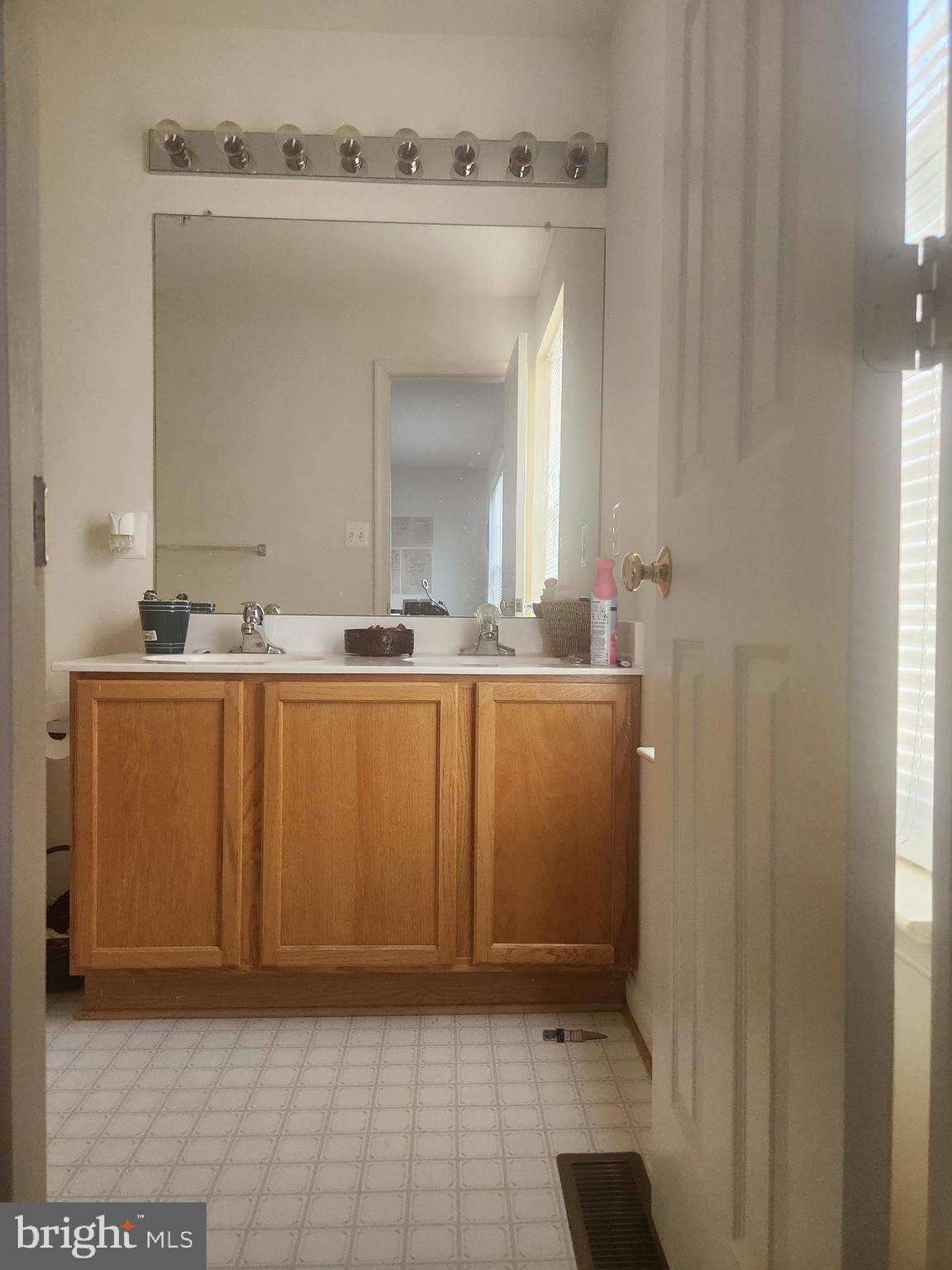 WELLINGTON TRACE - Residential