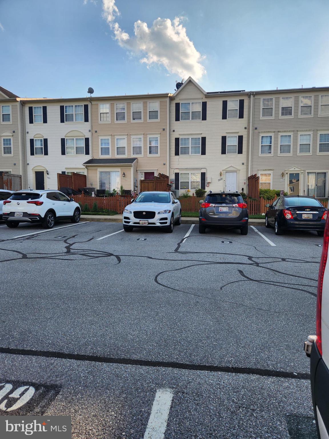 WELLINGTON TRACE - Residential