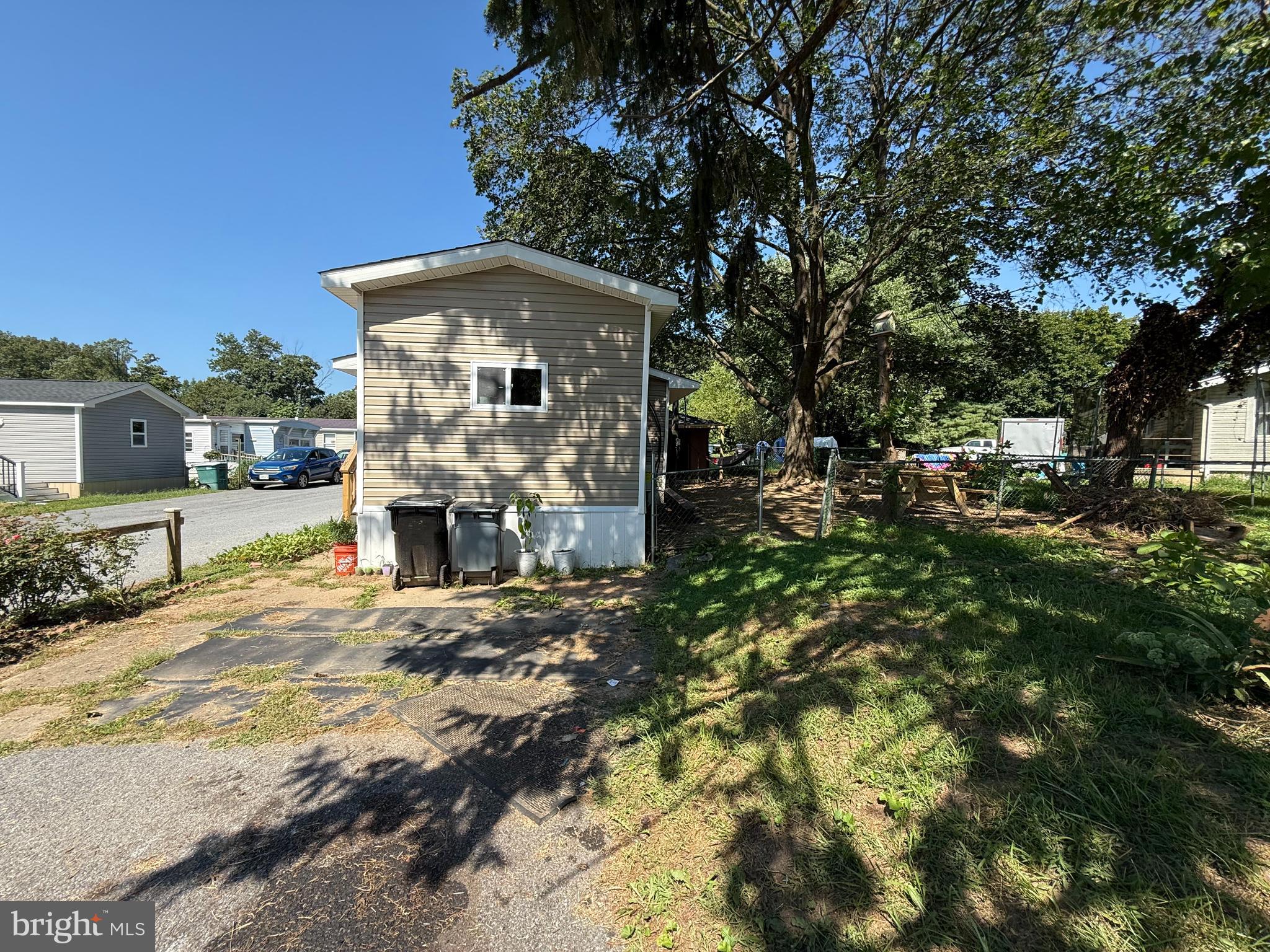 LAKEVIEW TRAILER PARK - Residential