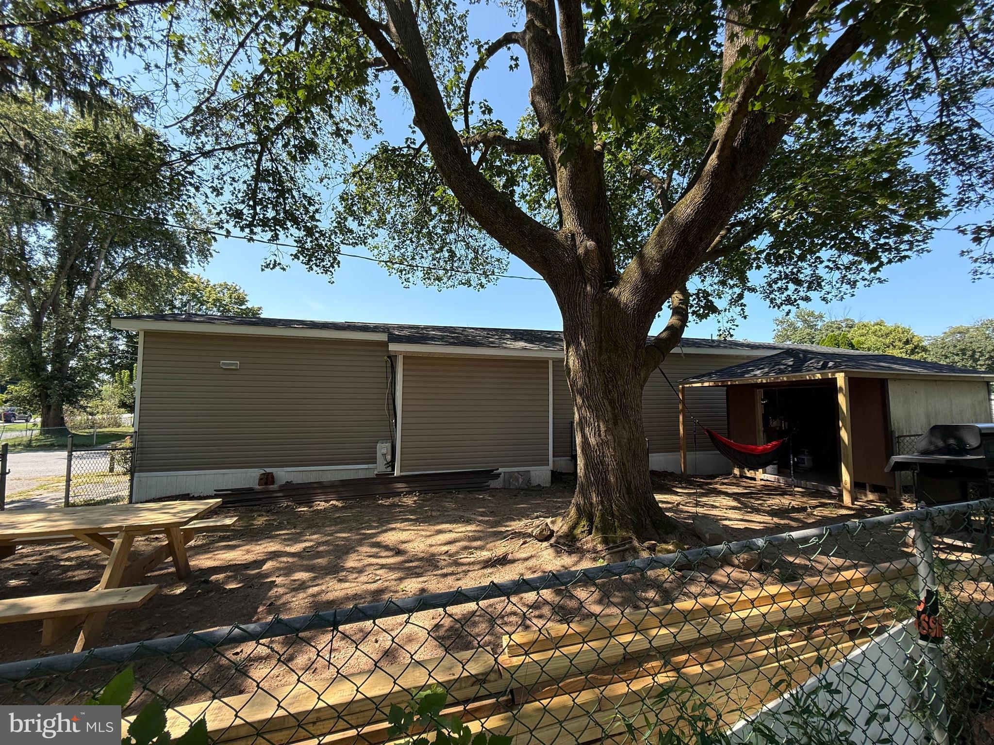 LAKEVIEW TRAILER PARK - Residential