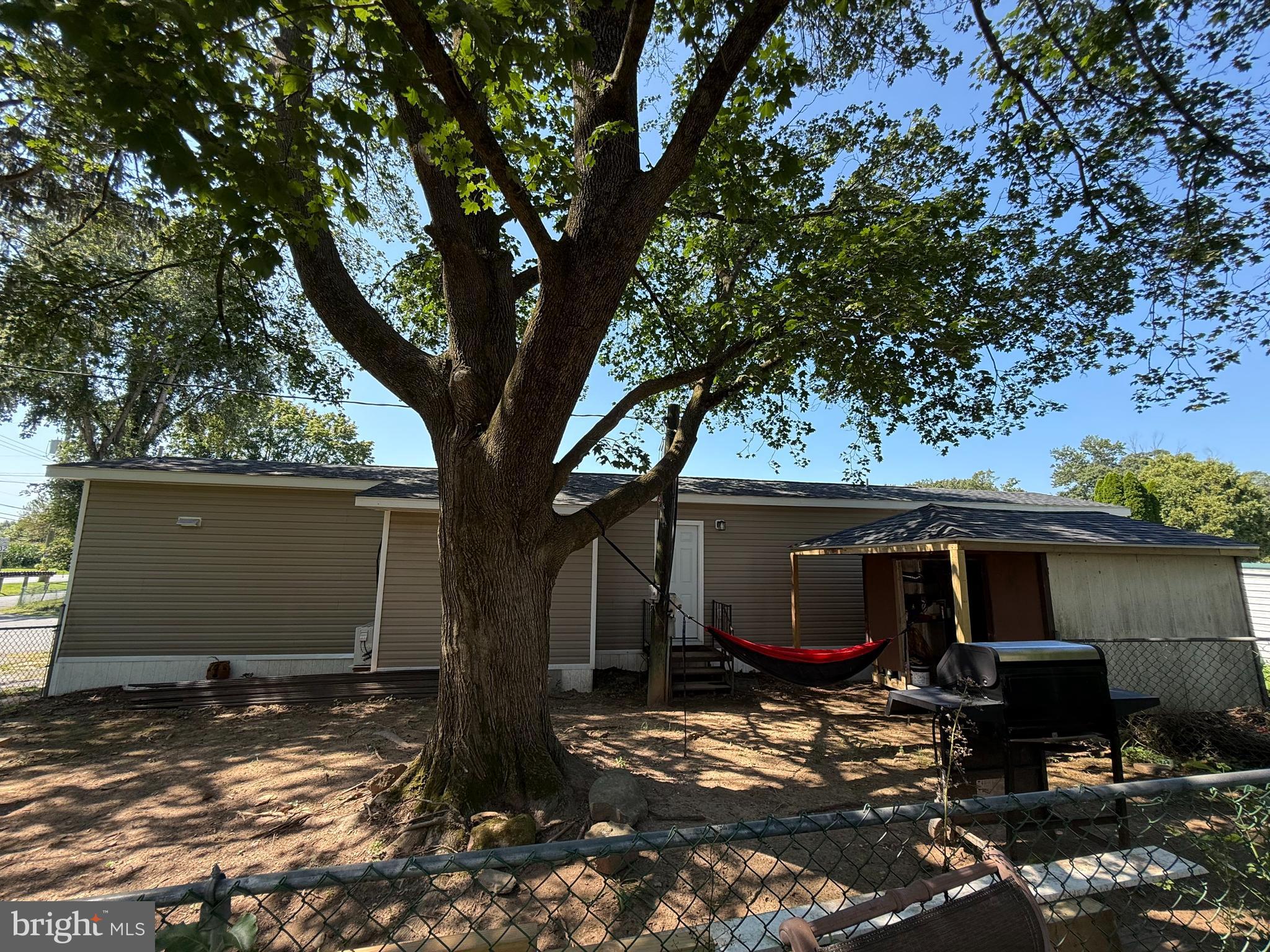 LAKEVIEW TRAILER PARK - Residential