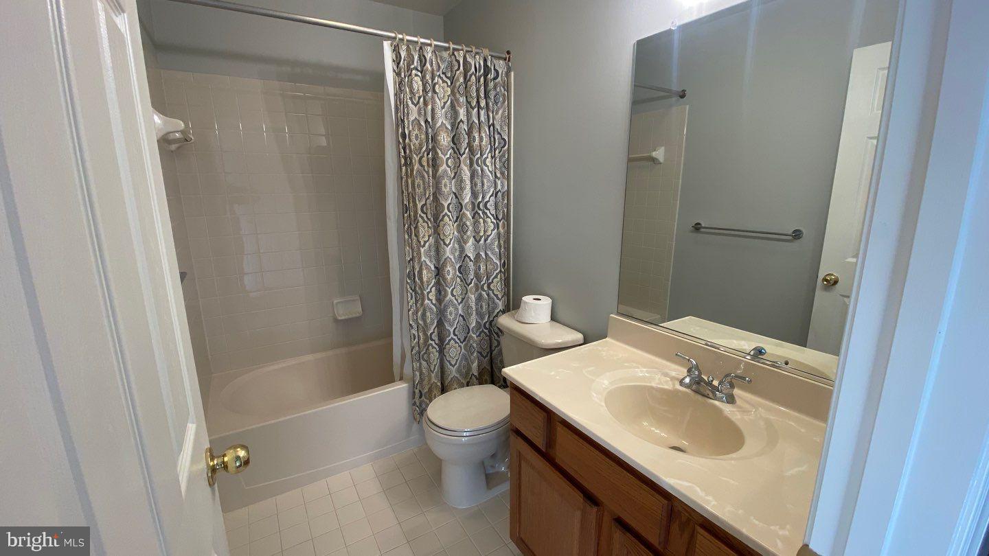 WATERS EDGE - Residential Lease