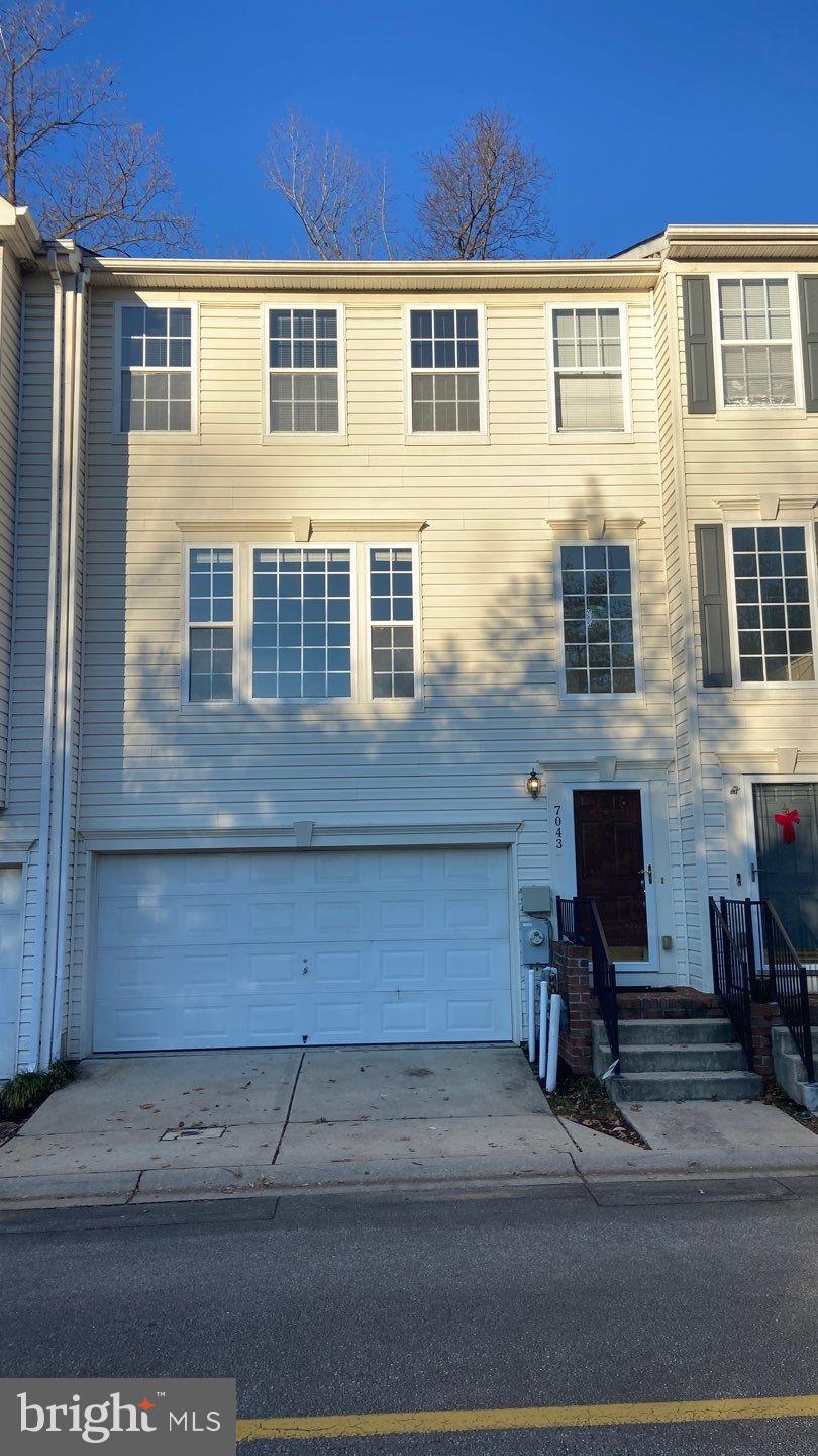 WATERS EDGE - Residential Lease