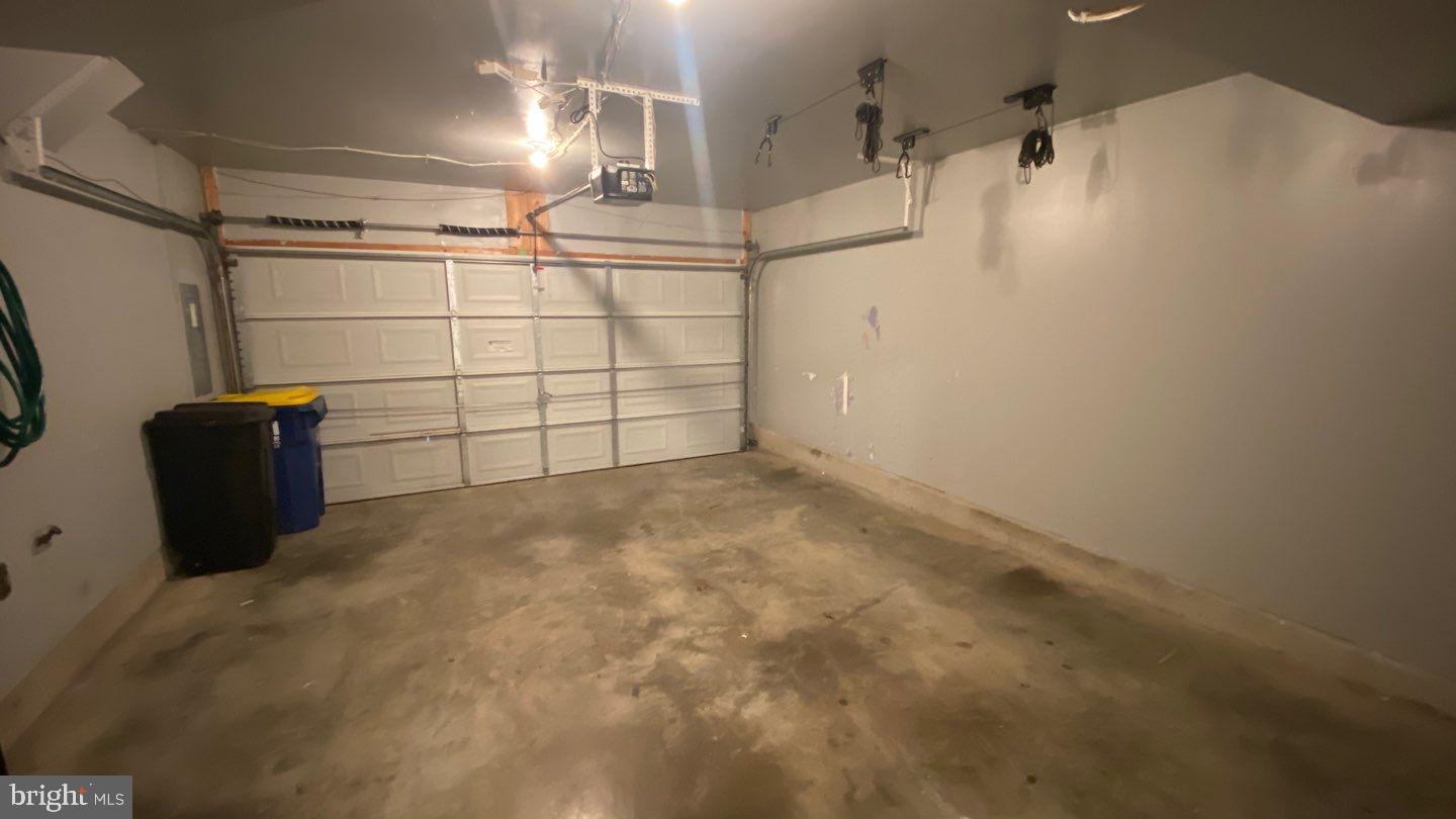 WATERS EDGE - Residential Lease