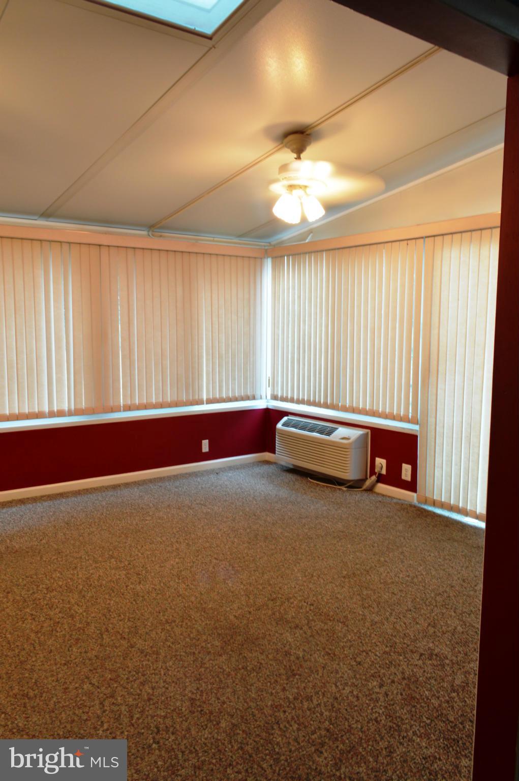 THE HIGHLANDS - Residential