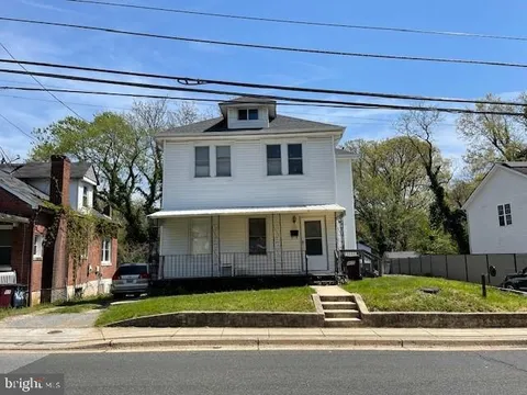500 Larchmont Avenue, Capitol Heights, MD MLS: MDPG2149292