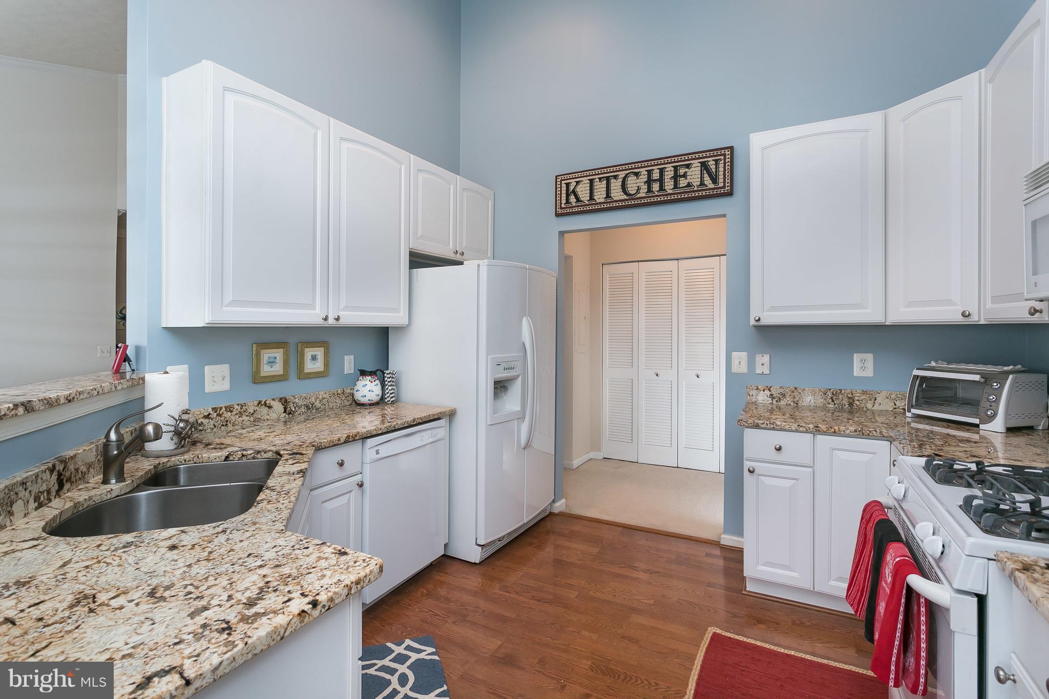 PERRY HALL FARMS - Residential