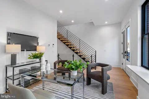 250 N 2nd St, Philadelphia, PA 19106 - MLS#: PAPH2460908
