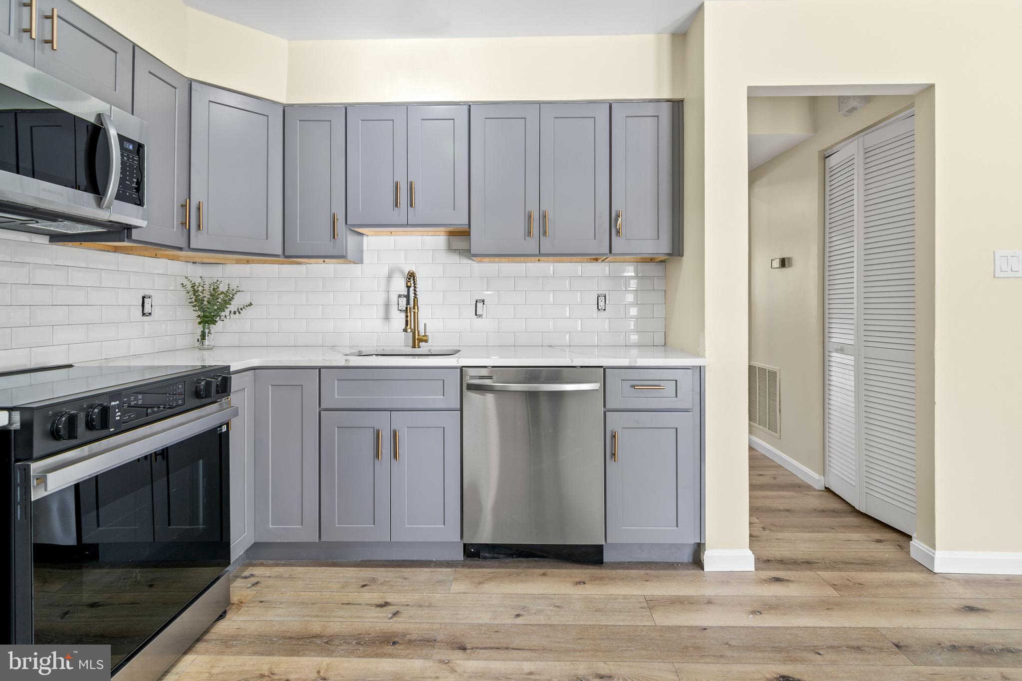 WESTWOOD - Residential Lease