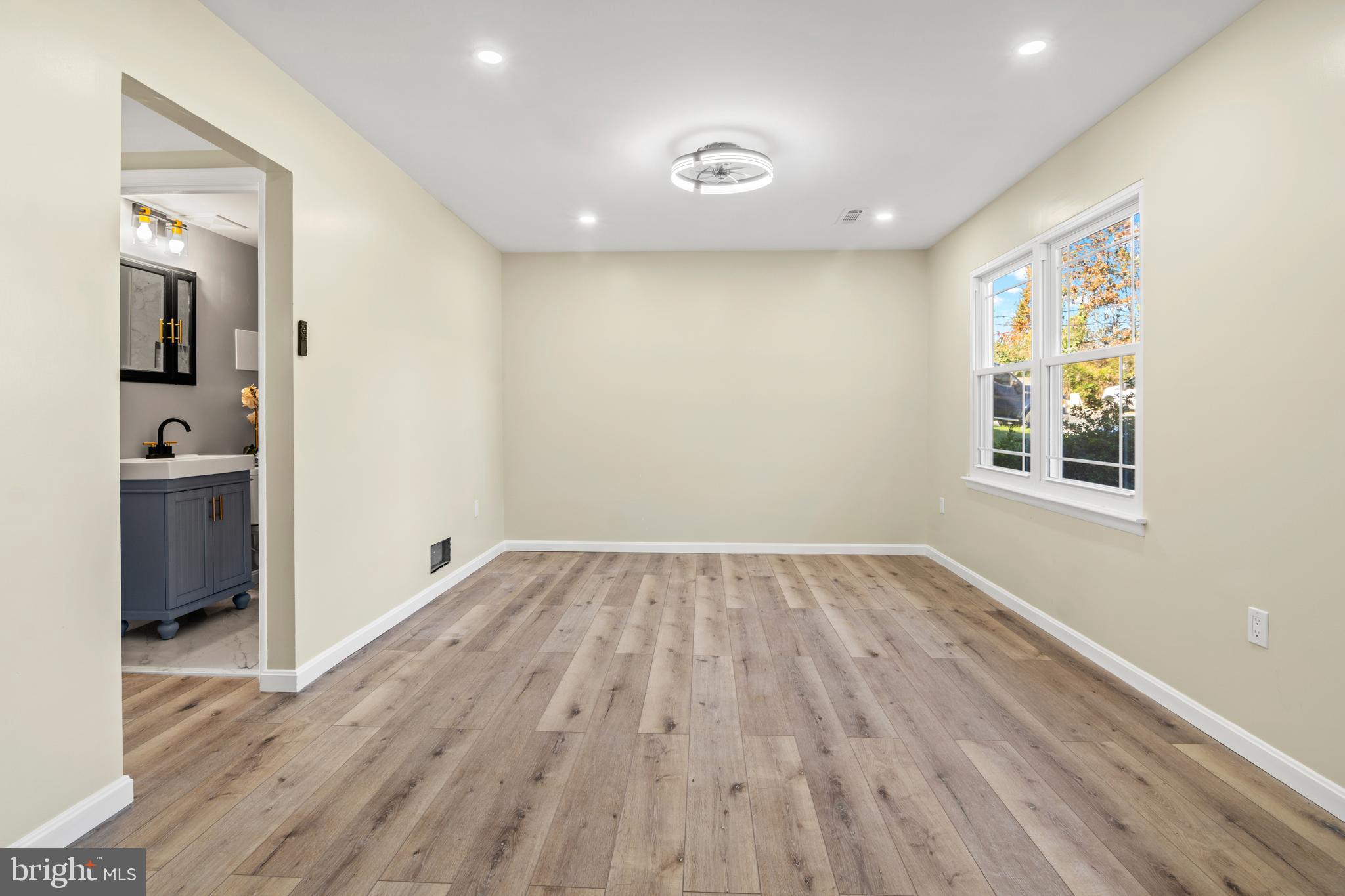 WESTWOOD - Residential Lease