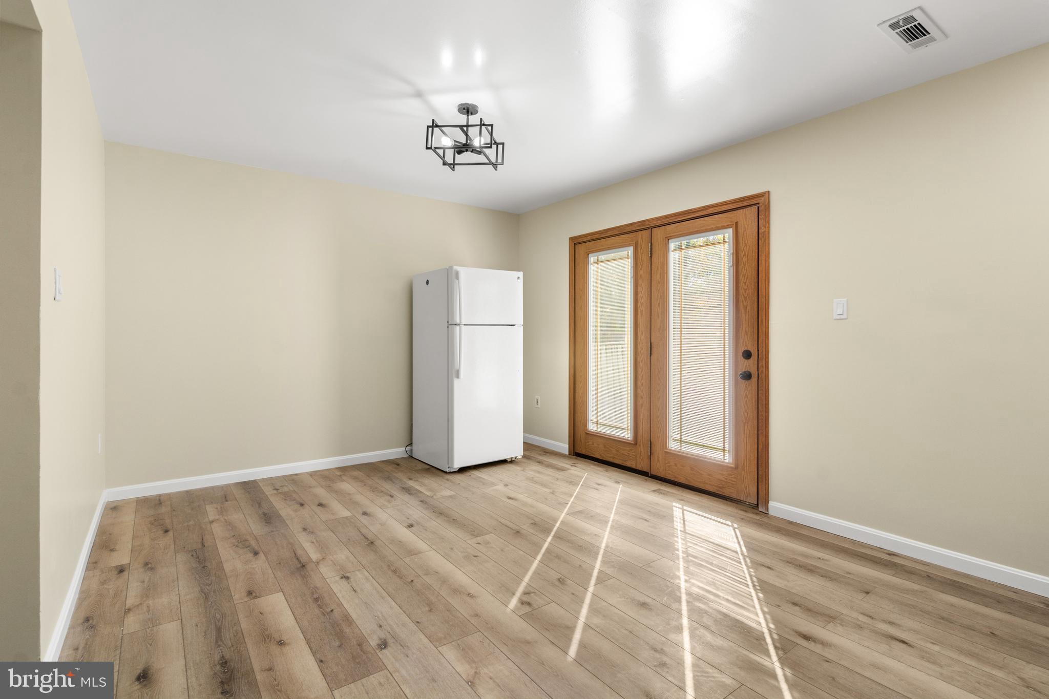 WESTWOOD - Residential Lease