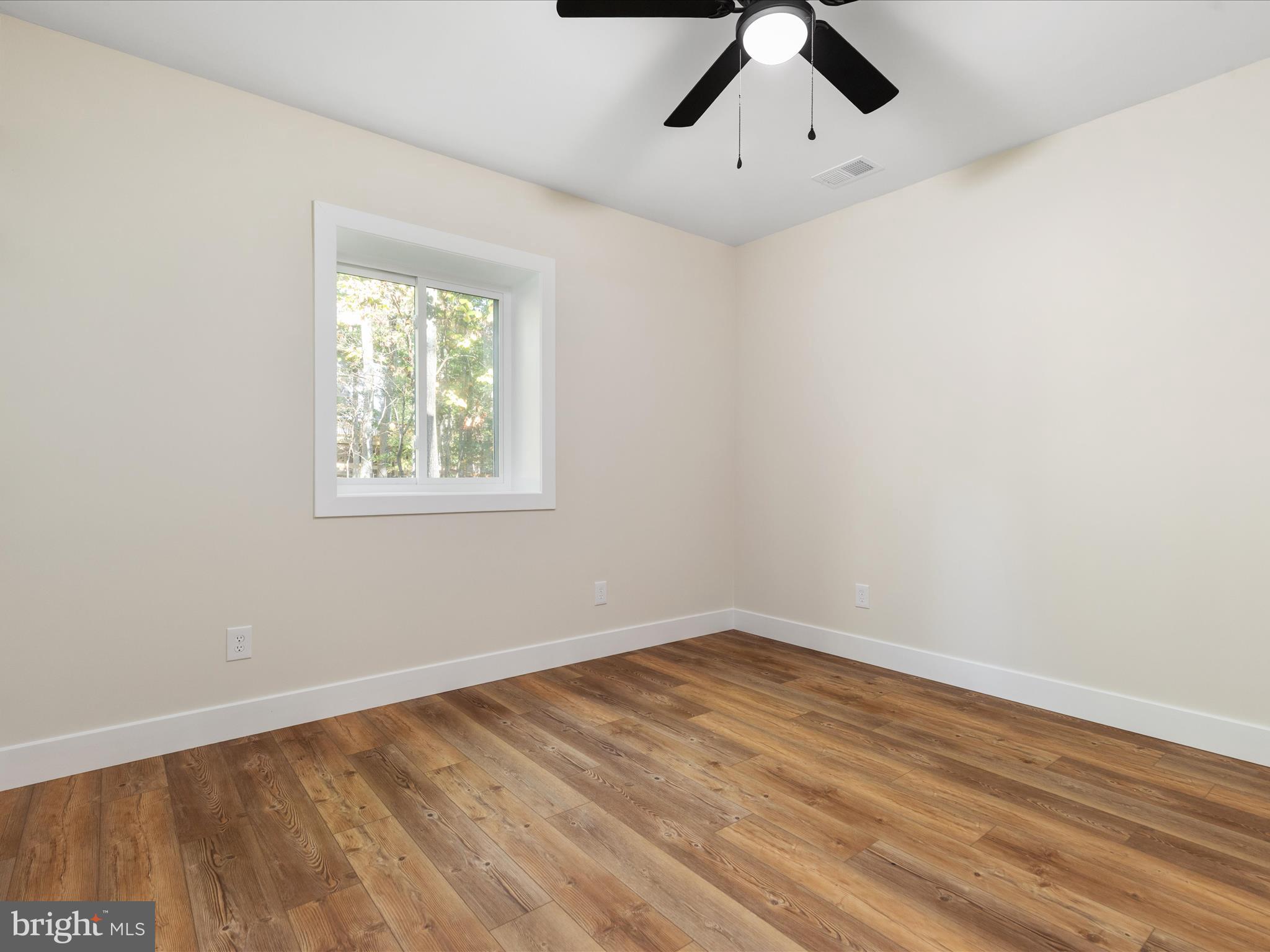 LAKE HOLIDAY ESTATES - Residential