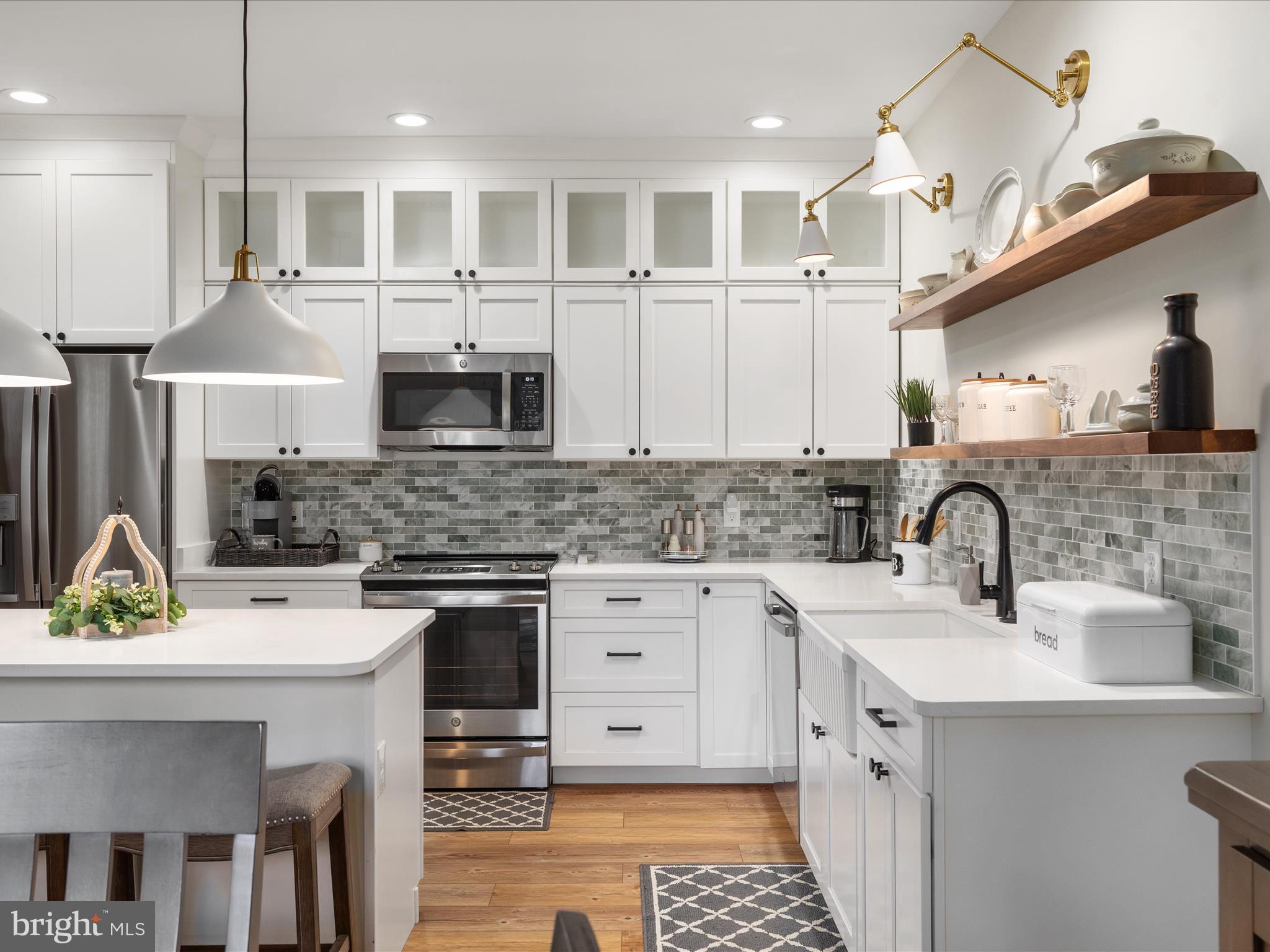 LAKE HOLIDAY ESTATES - Residential