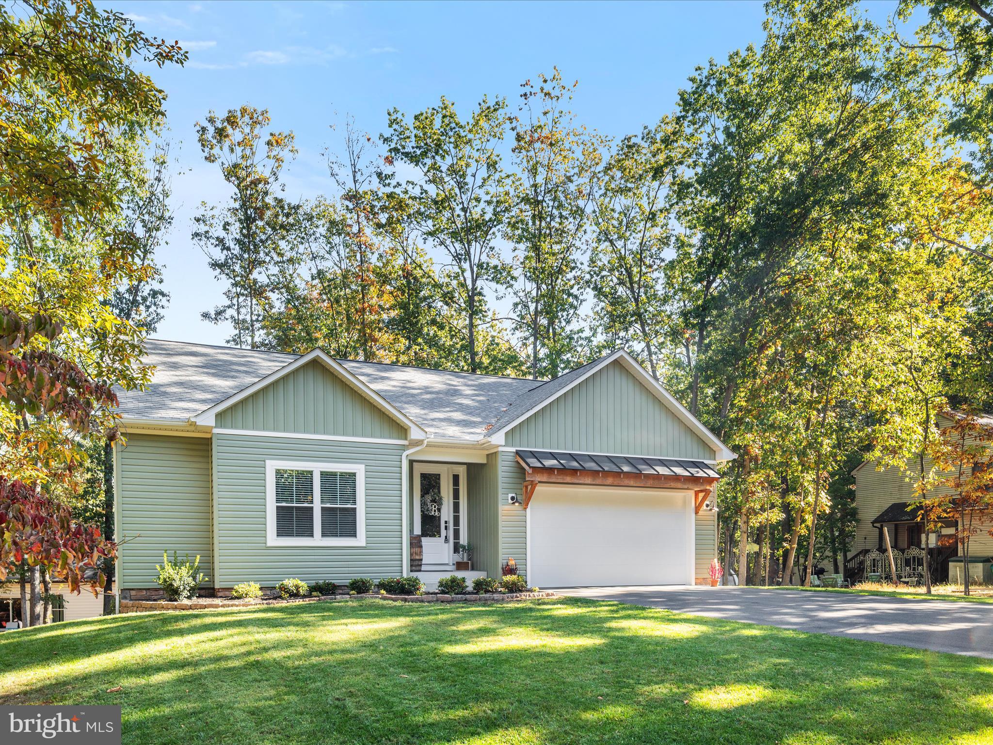 LAKE HOLIDAY ESTATES - Residential