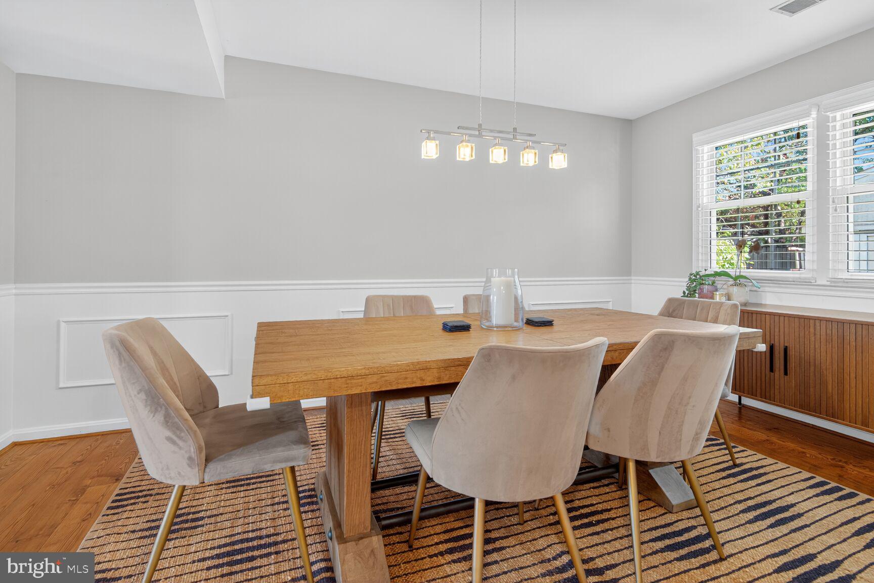 CLARENDON - Residential