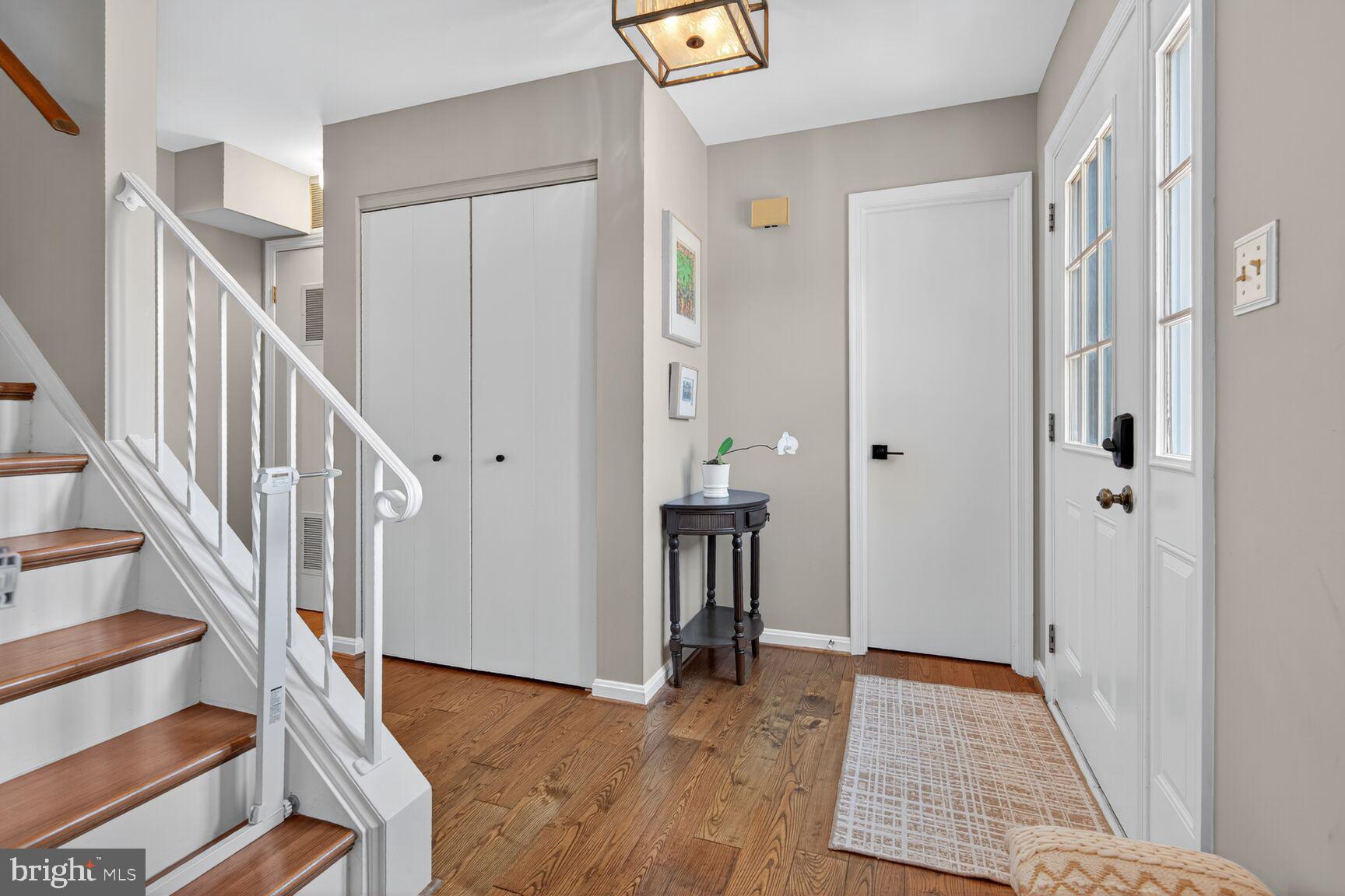 CLARENDON - Residential