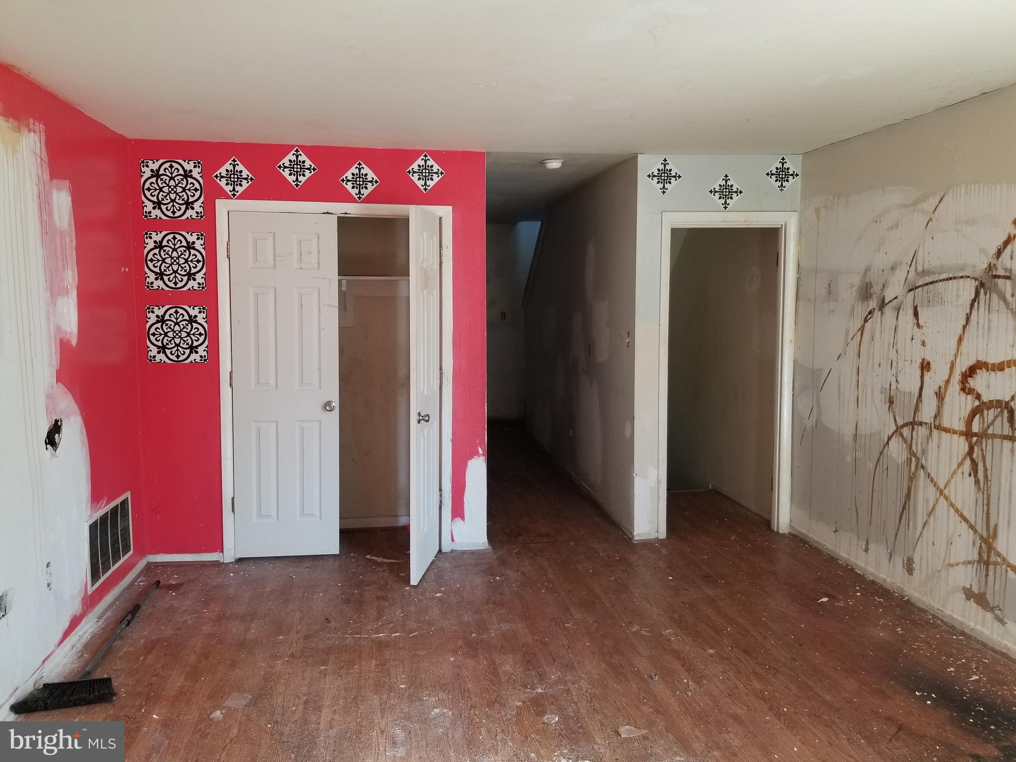 EAST BALTIMORE MIDWAY - Residential