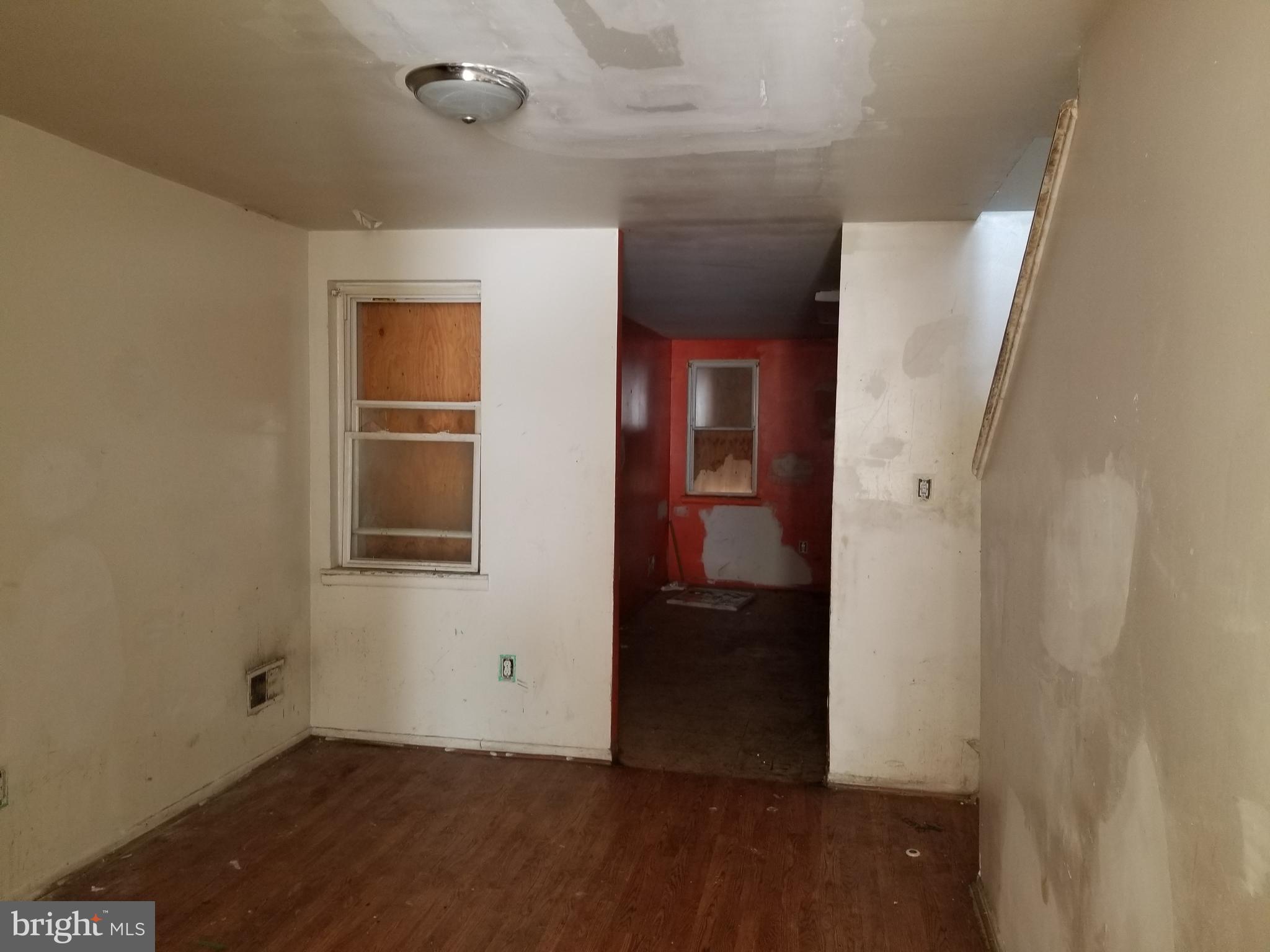 EAST BALTIMORE MIDWAY - Residential