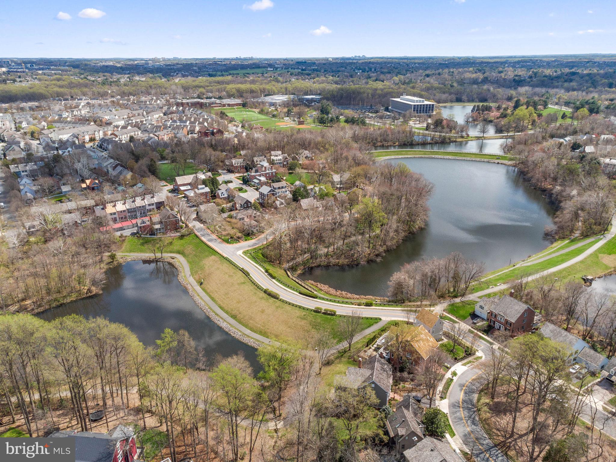 LAKELANDS - Residential