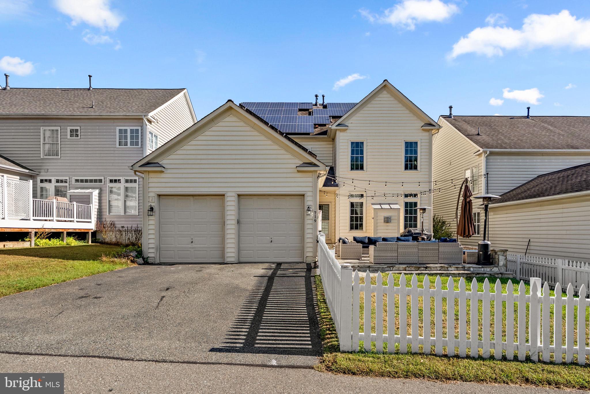 LAKELANDS - Residential