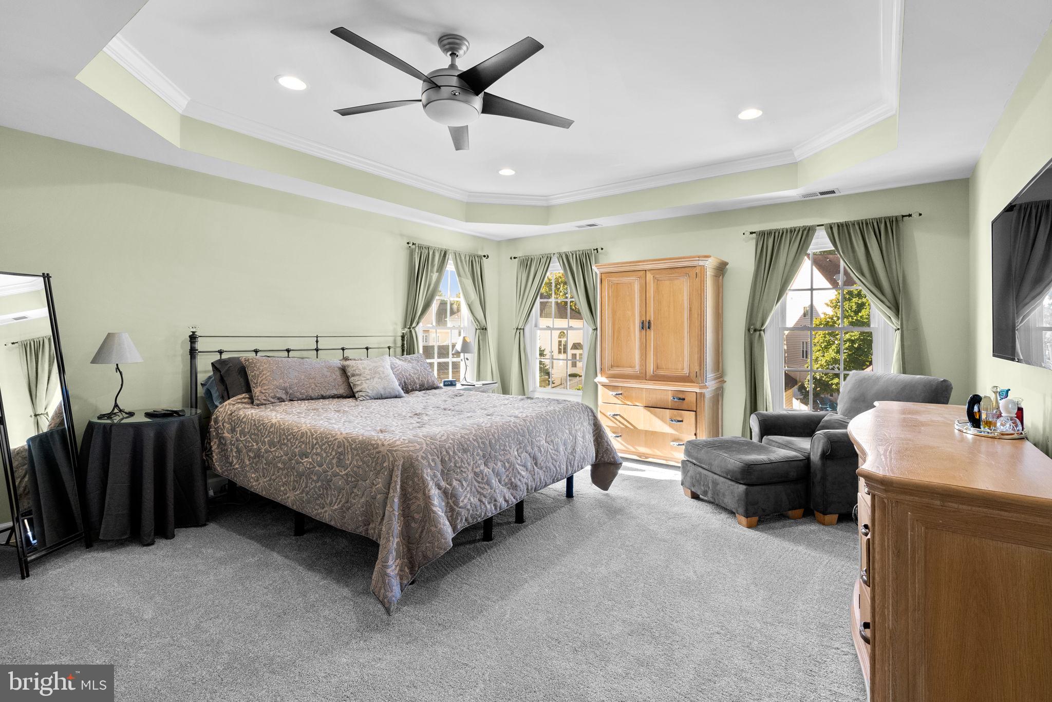 LAKELANDS - Residential