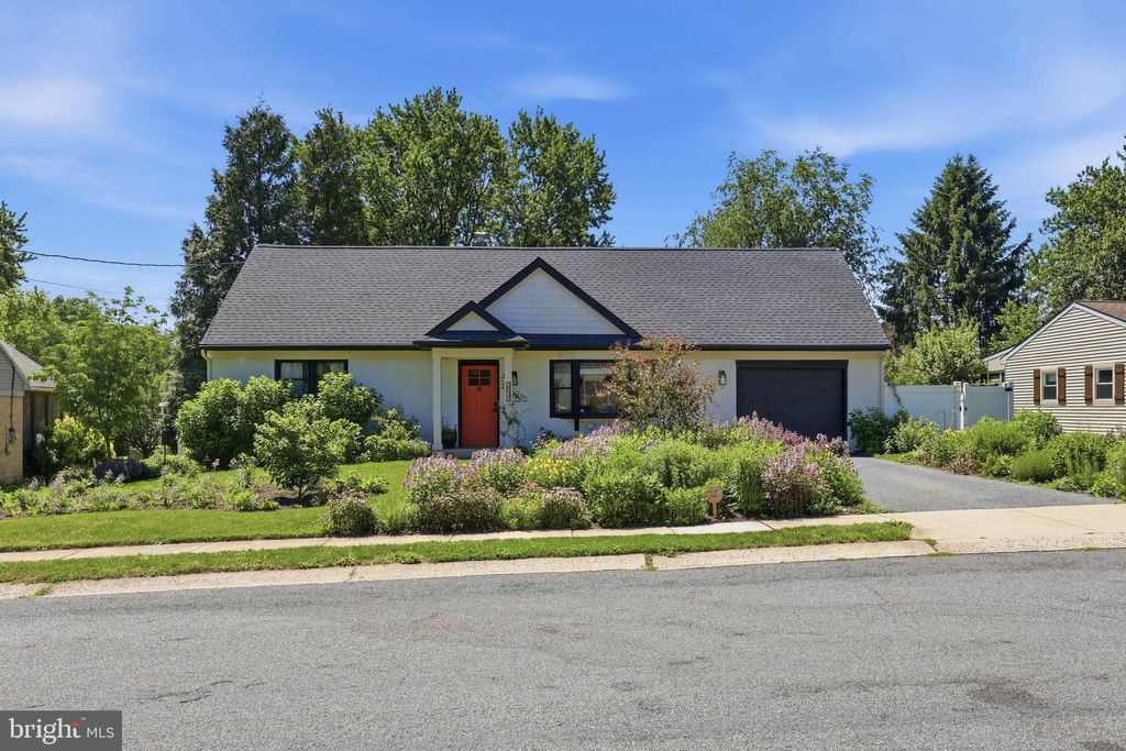 Photo of 2532 Speckled Drive, EAST PETERSBURG, PA 17520 (MLS # PALA2091276)