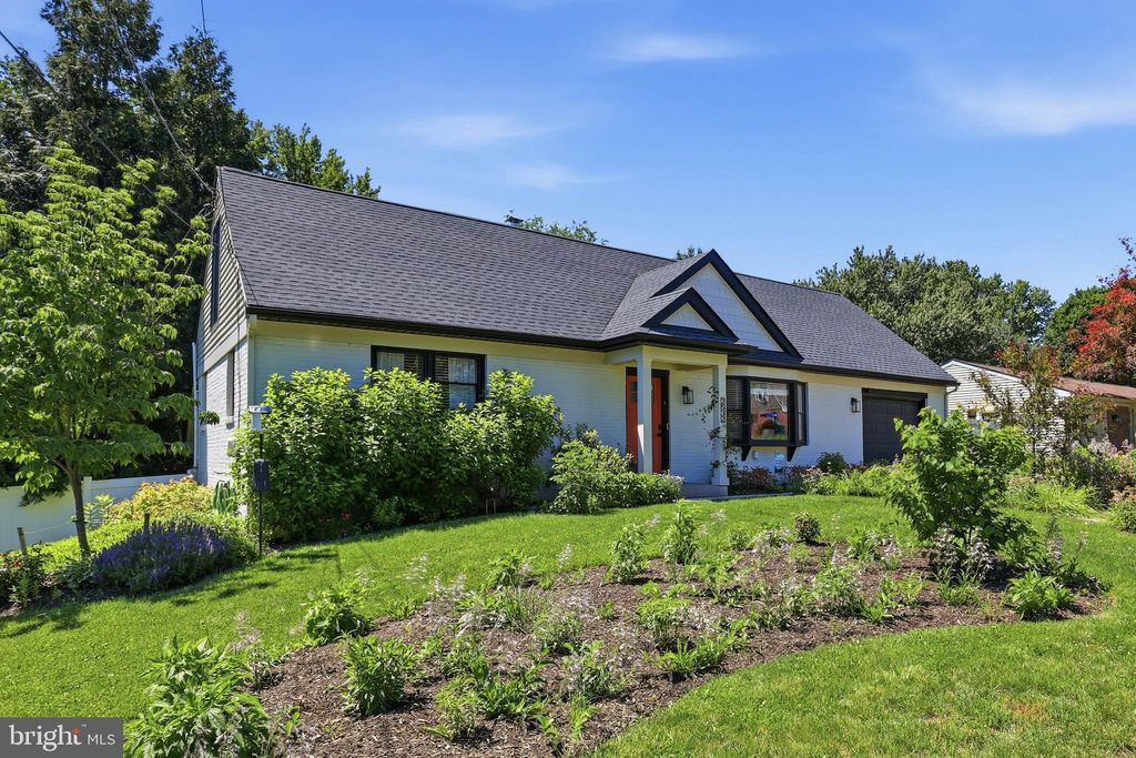 Photo of 2532 Speckled Drive, EAST PETERSBURG, PA 17520 (MLS # PALA2091276)
