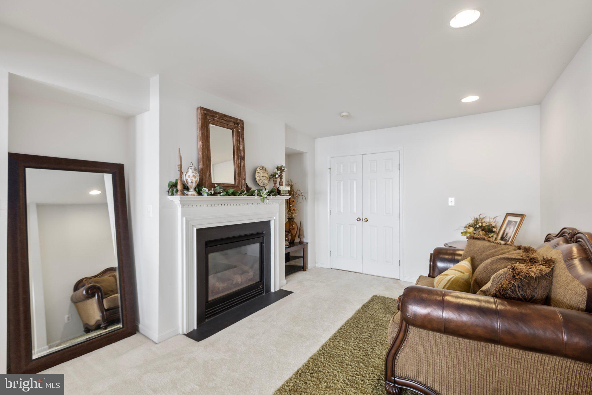 BELMONT BAY - Residential